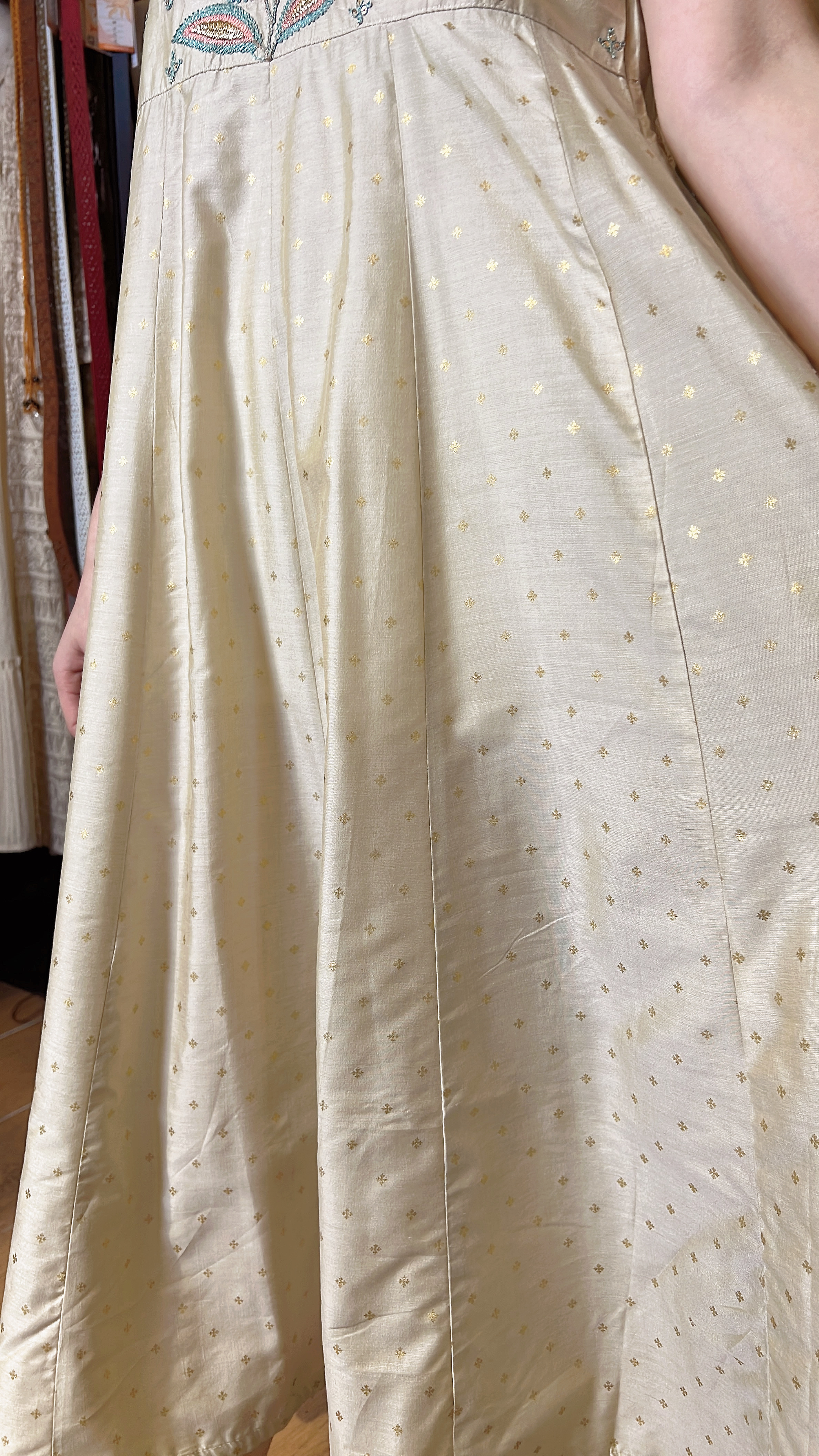 Champagne Gold with bird Emb. Pattern sleeveless OP 46" #1080