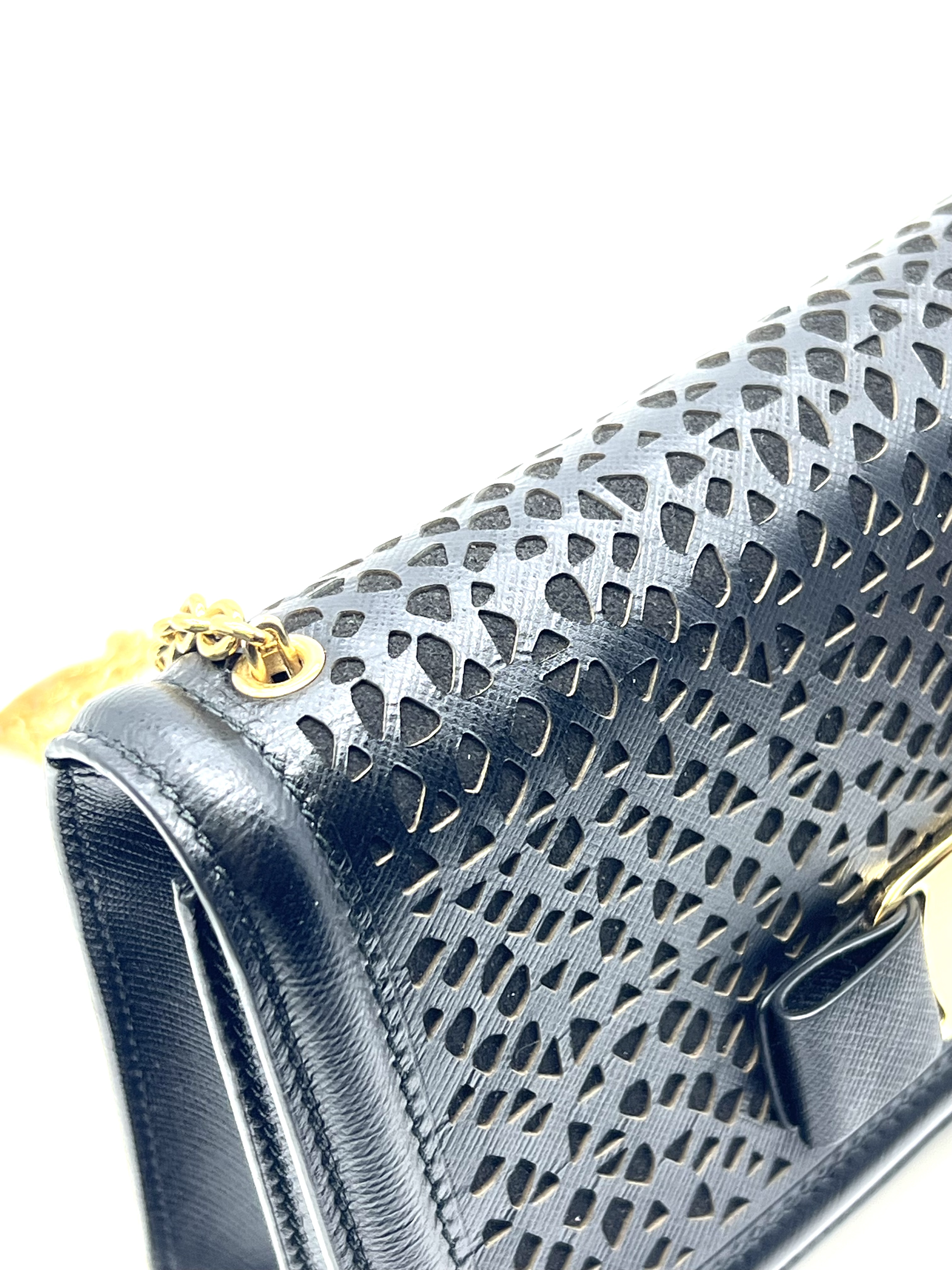 Pre-Owned Salvatore Ferragamo Ginny Vara Bibbon / Product Code: 26041104