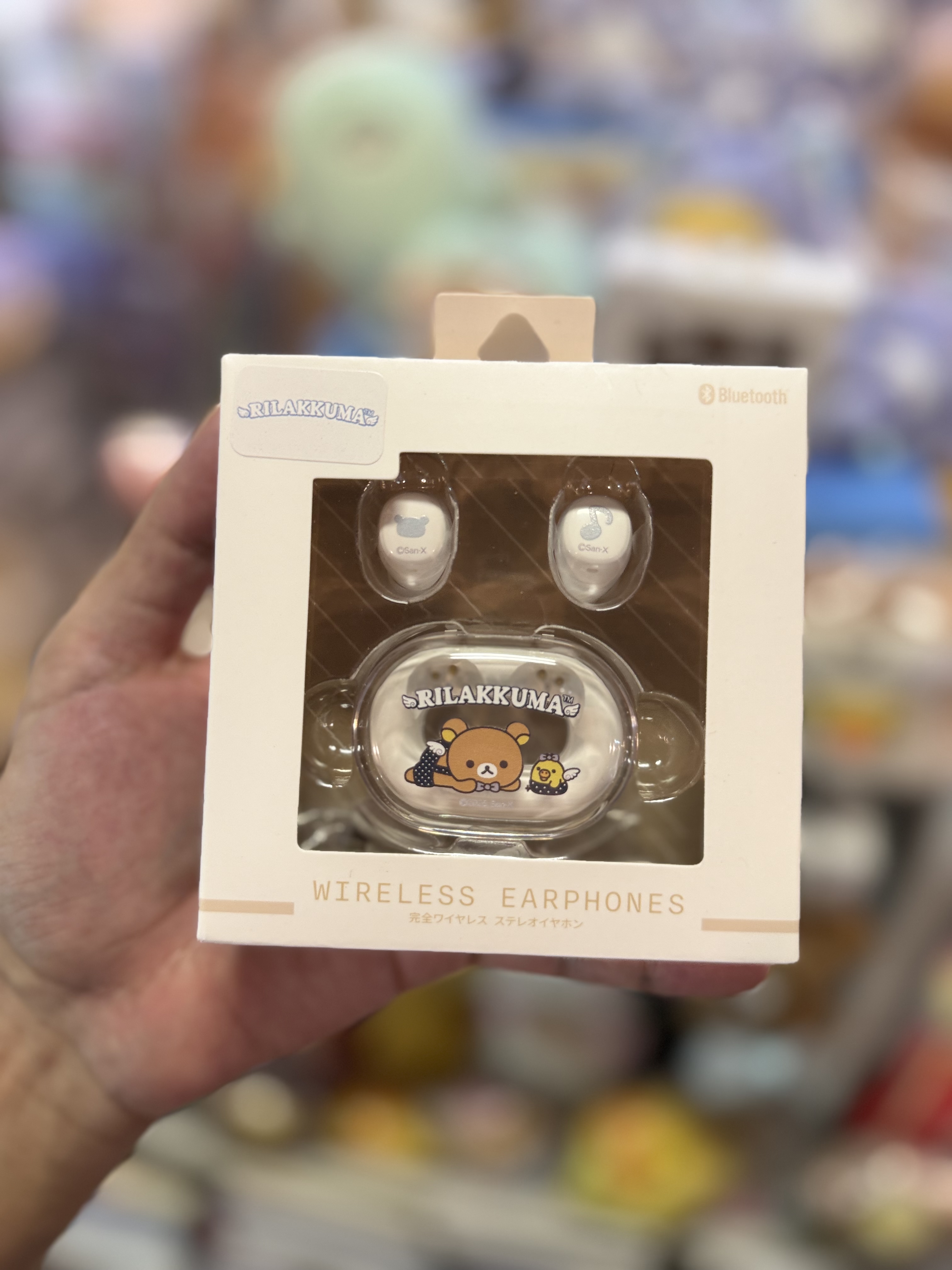 ⭕️留意！此商品只限香港門市自取/順豐到香港和澳門地區！ 《現貨》全新rilakkuma 黑白波點系列藍牙耳筒機。全2款