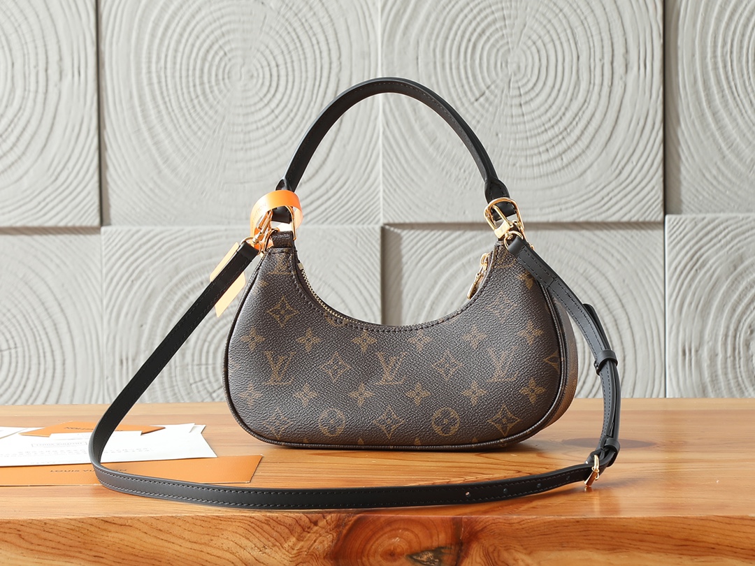 LV Louis Vuitton Catchy PM