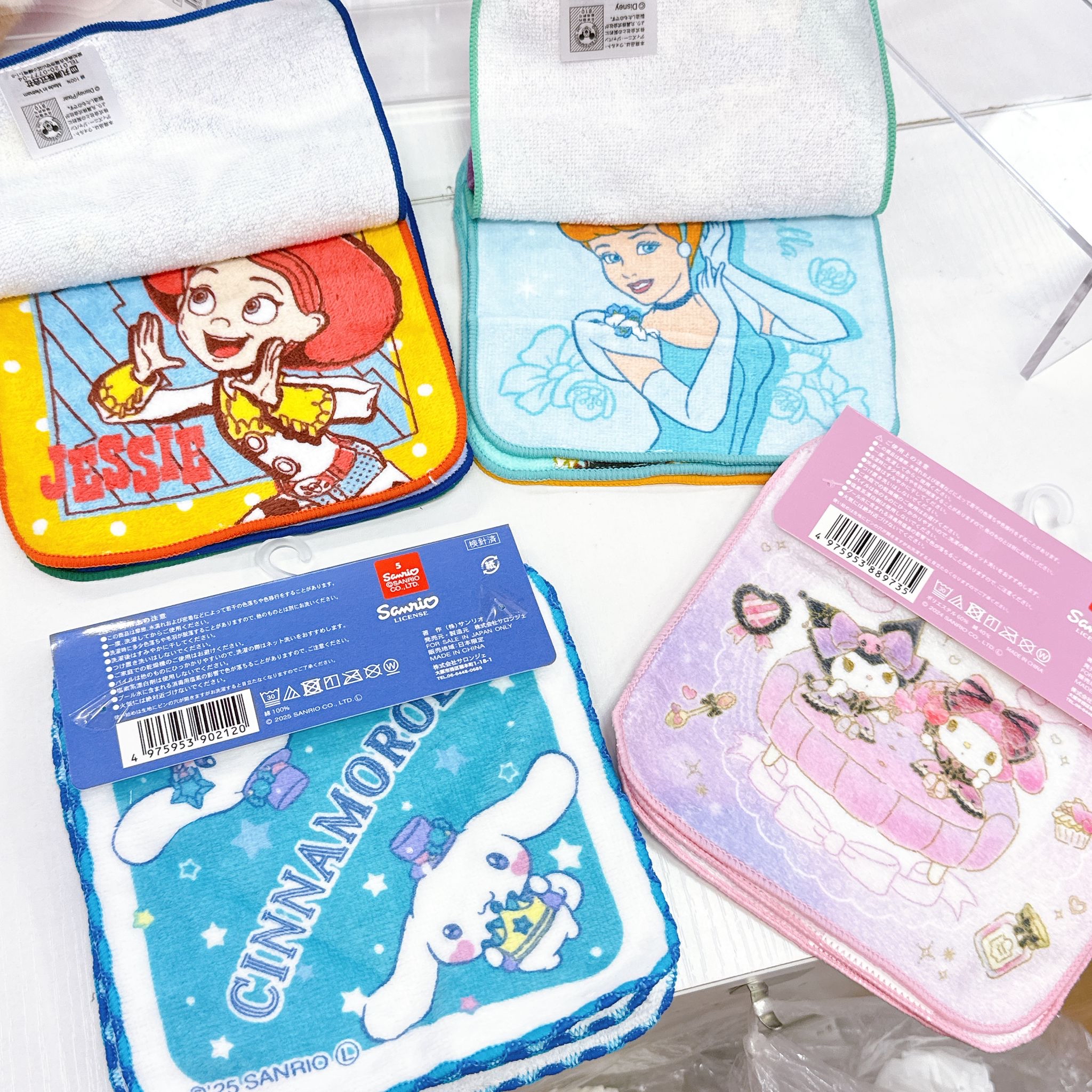 日本直送Sanrio 迪士尼新款小童手巾