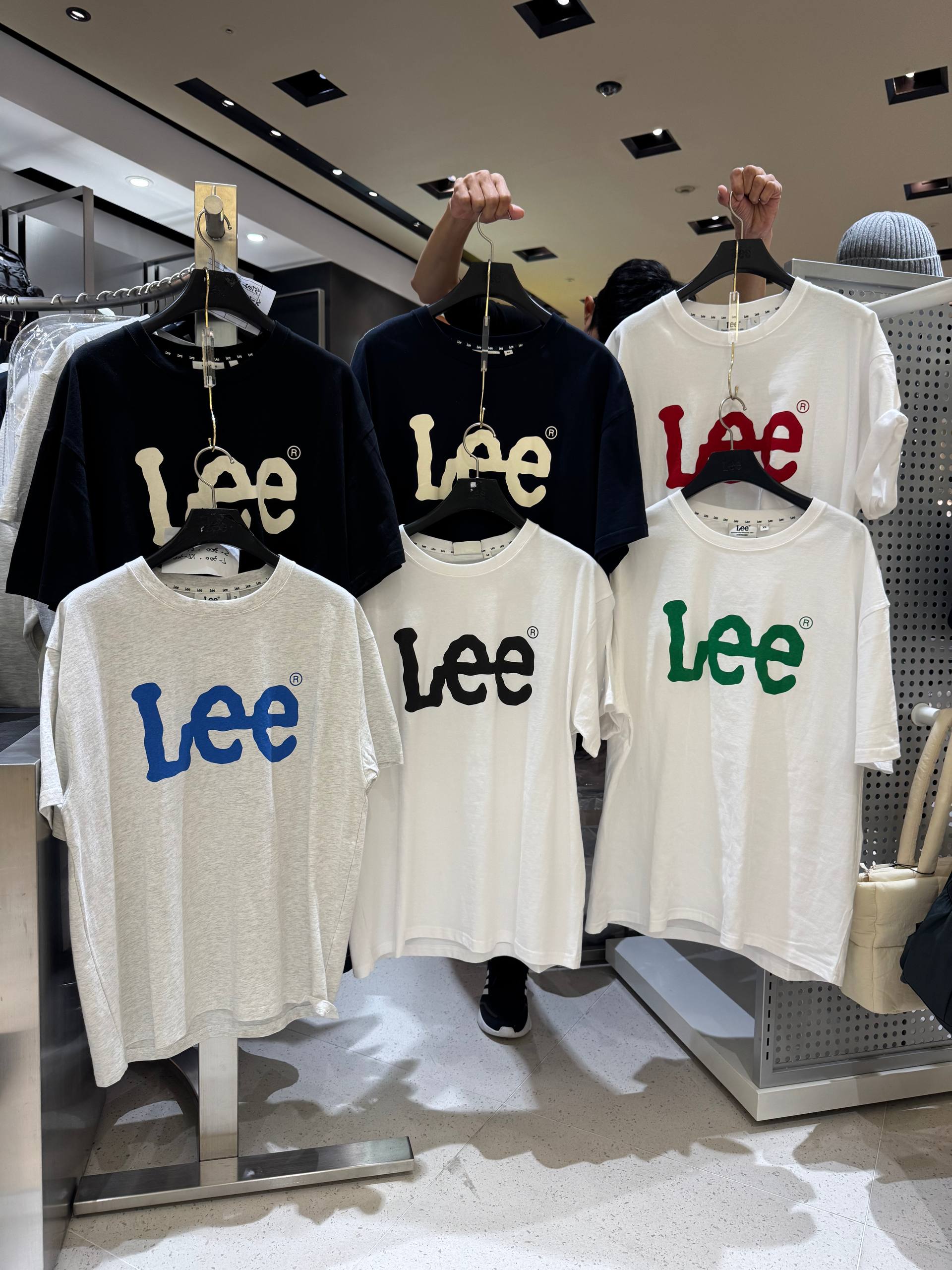 🇰🇷Lee 宽版上衣✨