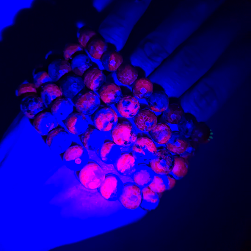 Faceted ruby zoisite bracelets with UV - JW79