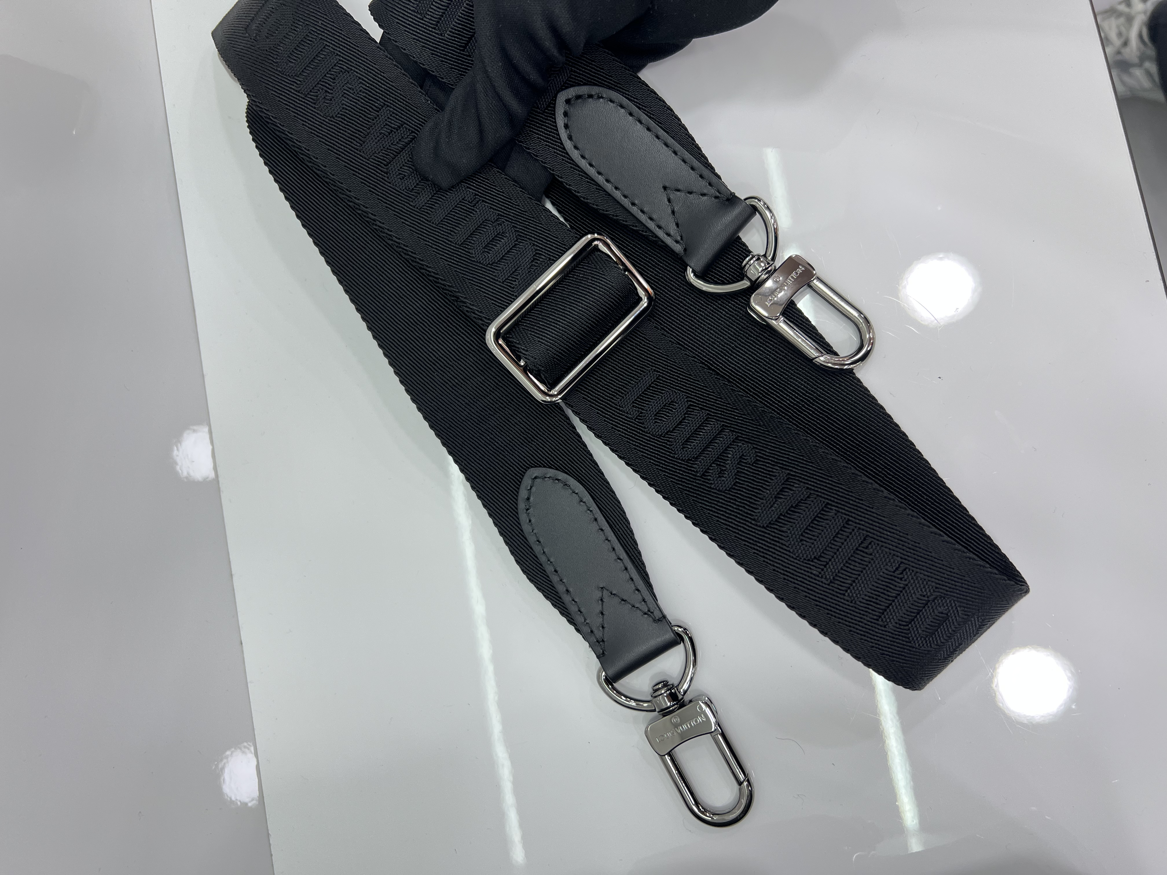 直播貨品 |  [1個-$100 2個-$300］EE28