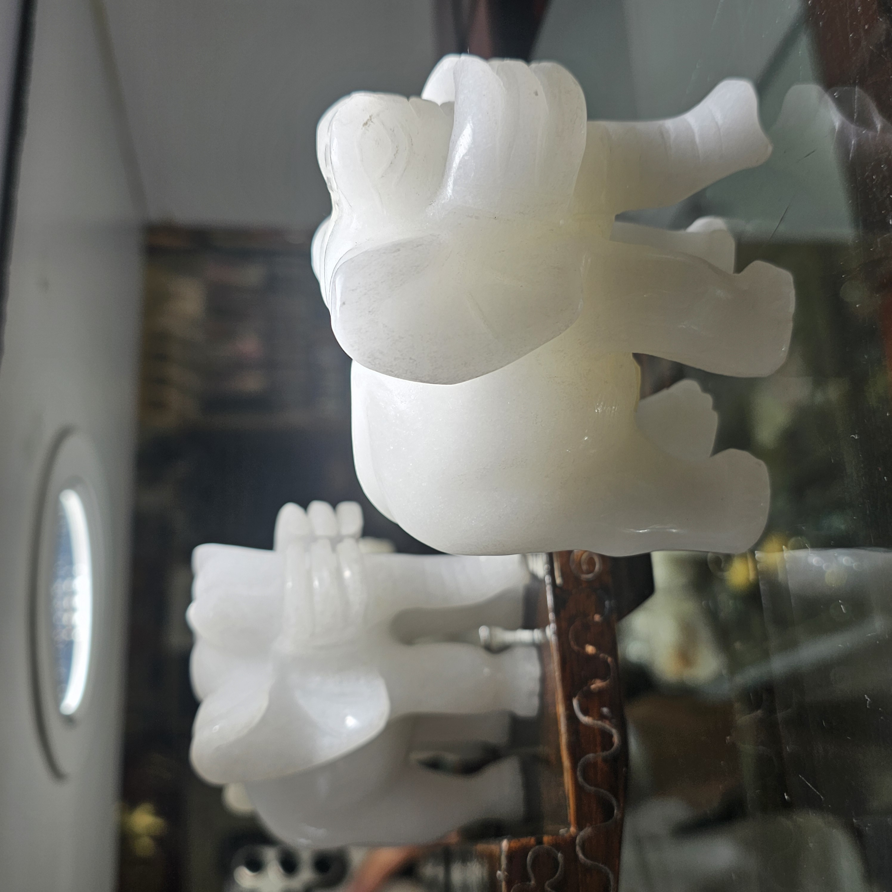 富貴吉祥白玉六牙象