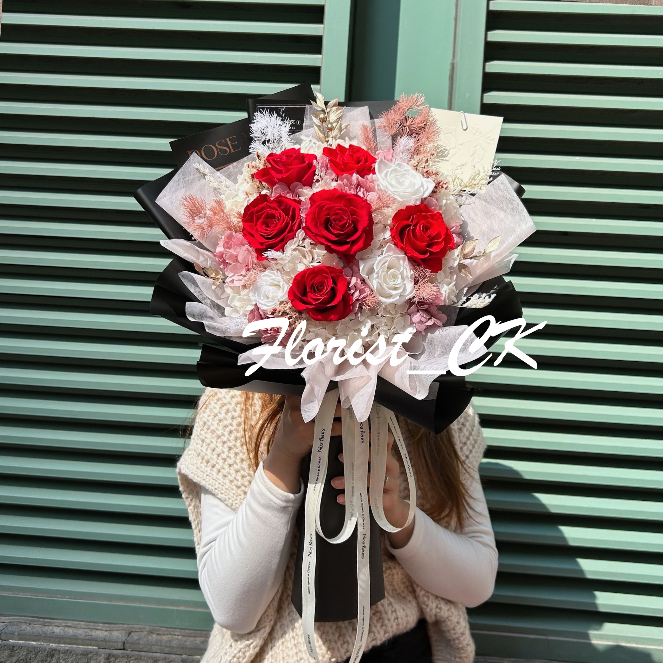 Scarlet & Snow｜永生玫瑰花束  (3 朵 / 6 朵 / 9 朵 / 12 朵； 預訂款)