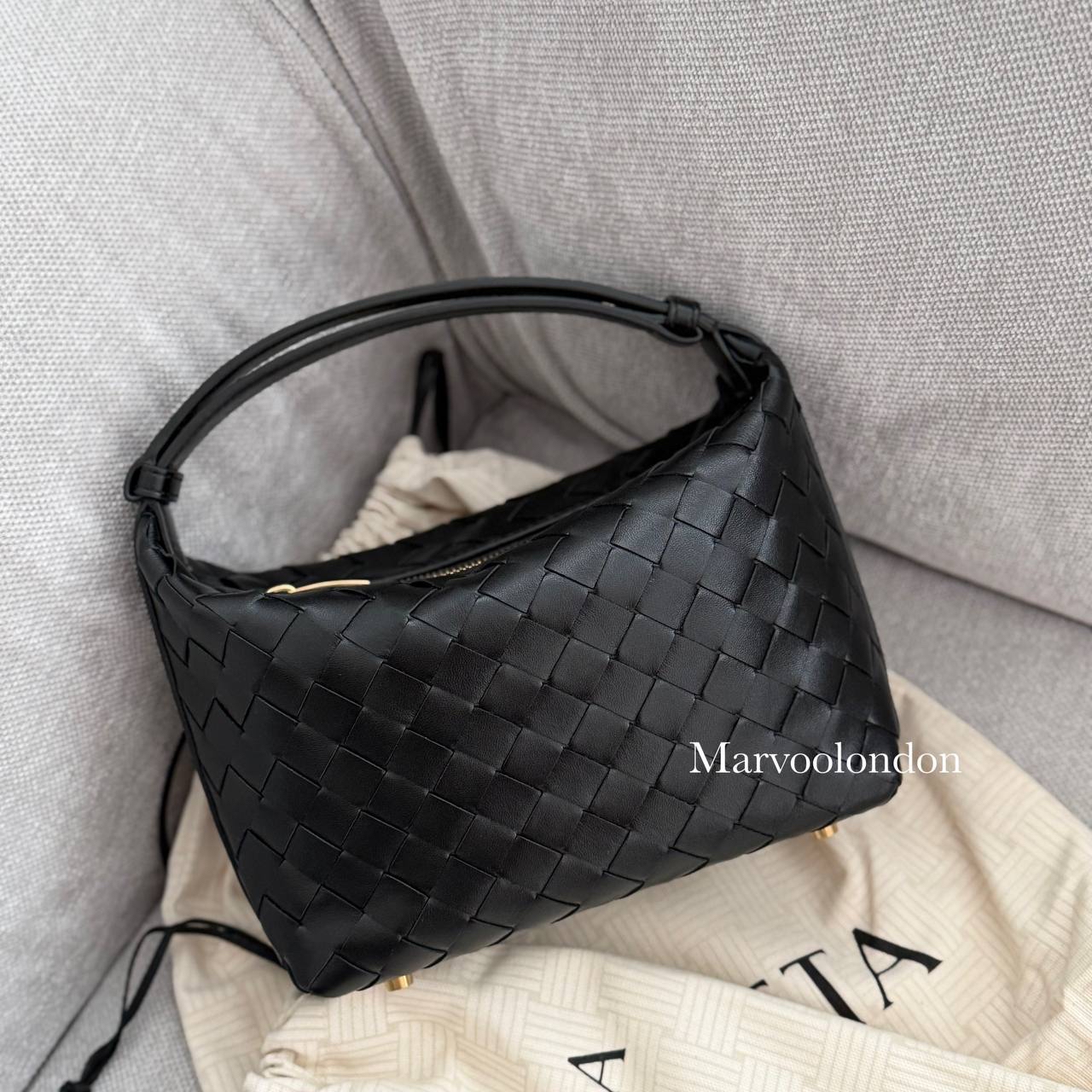 限時優惠✨訂貨📮BV Mini Wallace 編織飯盒袋 Size 20x13x9.5cm  Color : Black