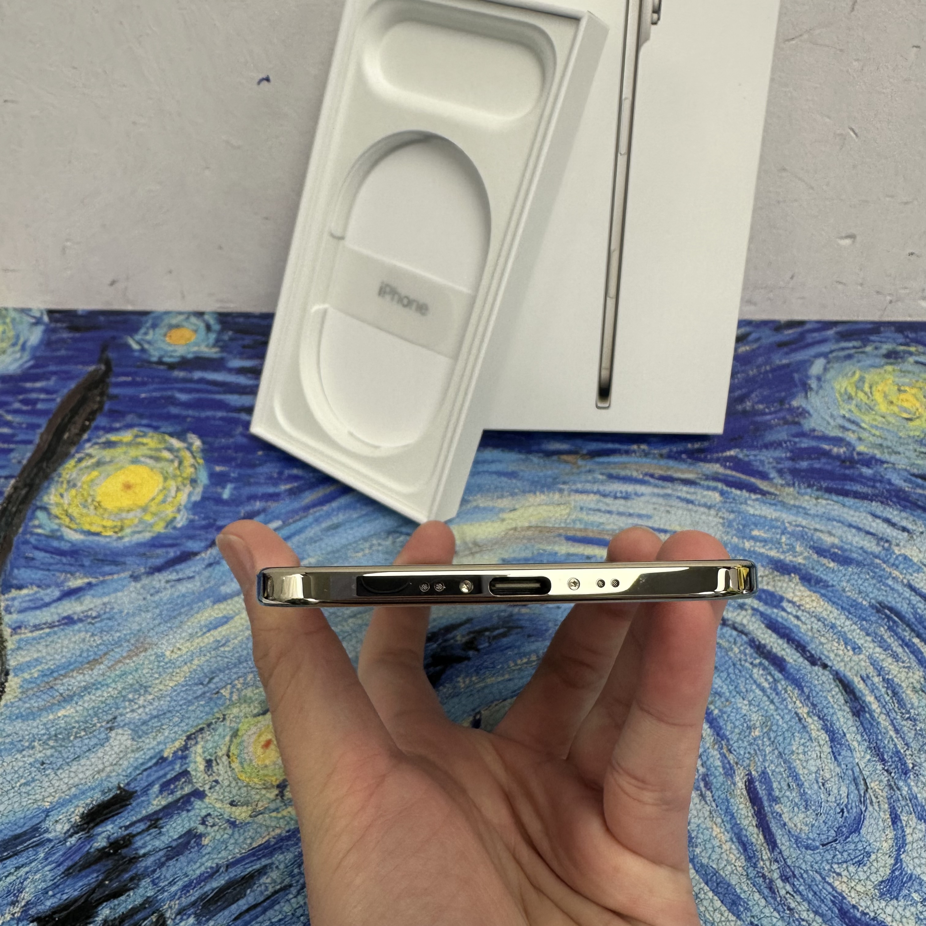 *6818 Apple iPhone 17 Air 未使用品 256GB 電100 金色 Gold