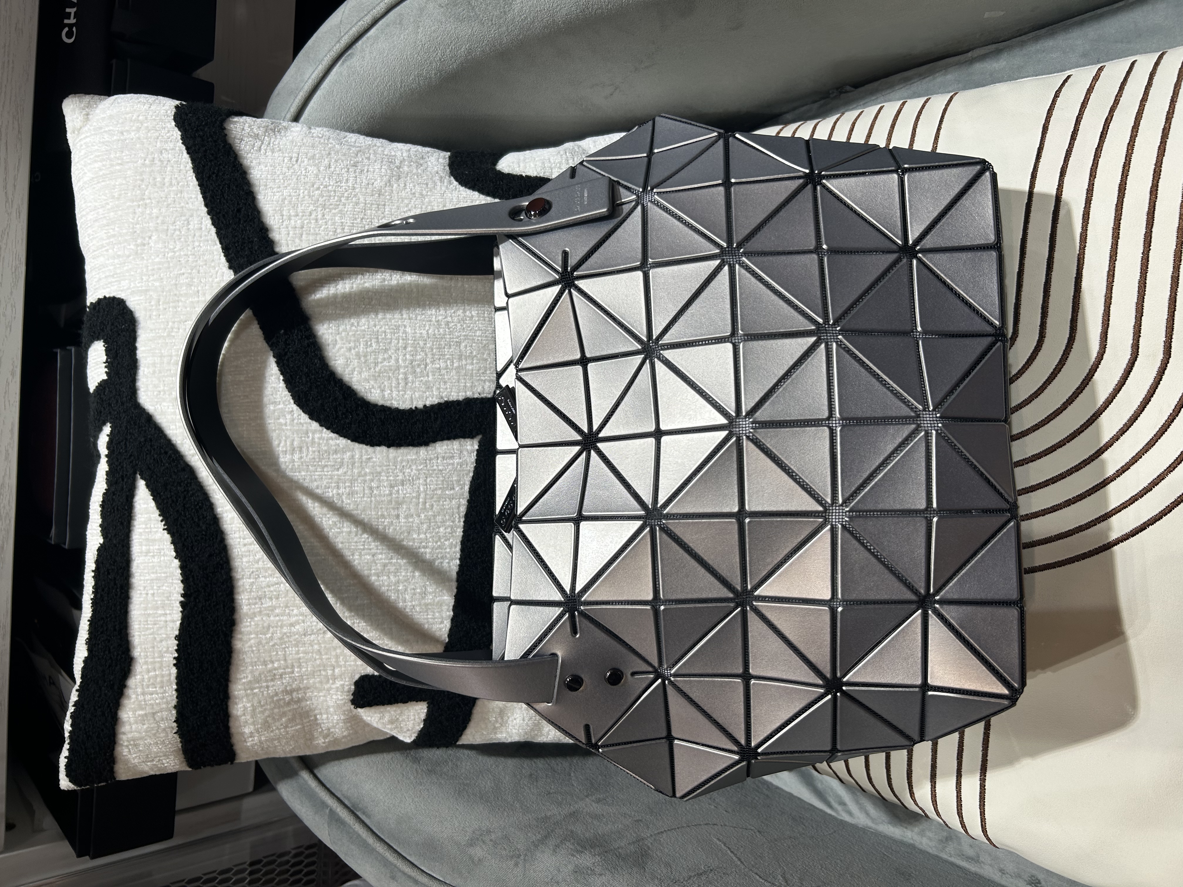 Issey Miyake Bao Bao Boston Bag 100%Authentic, 98%New ☑️Dust bag
