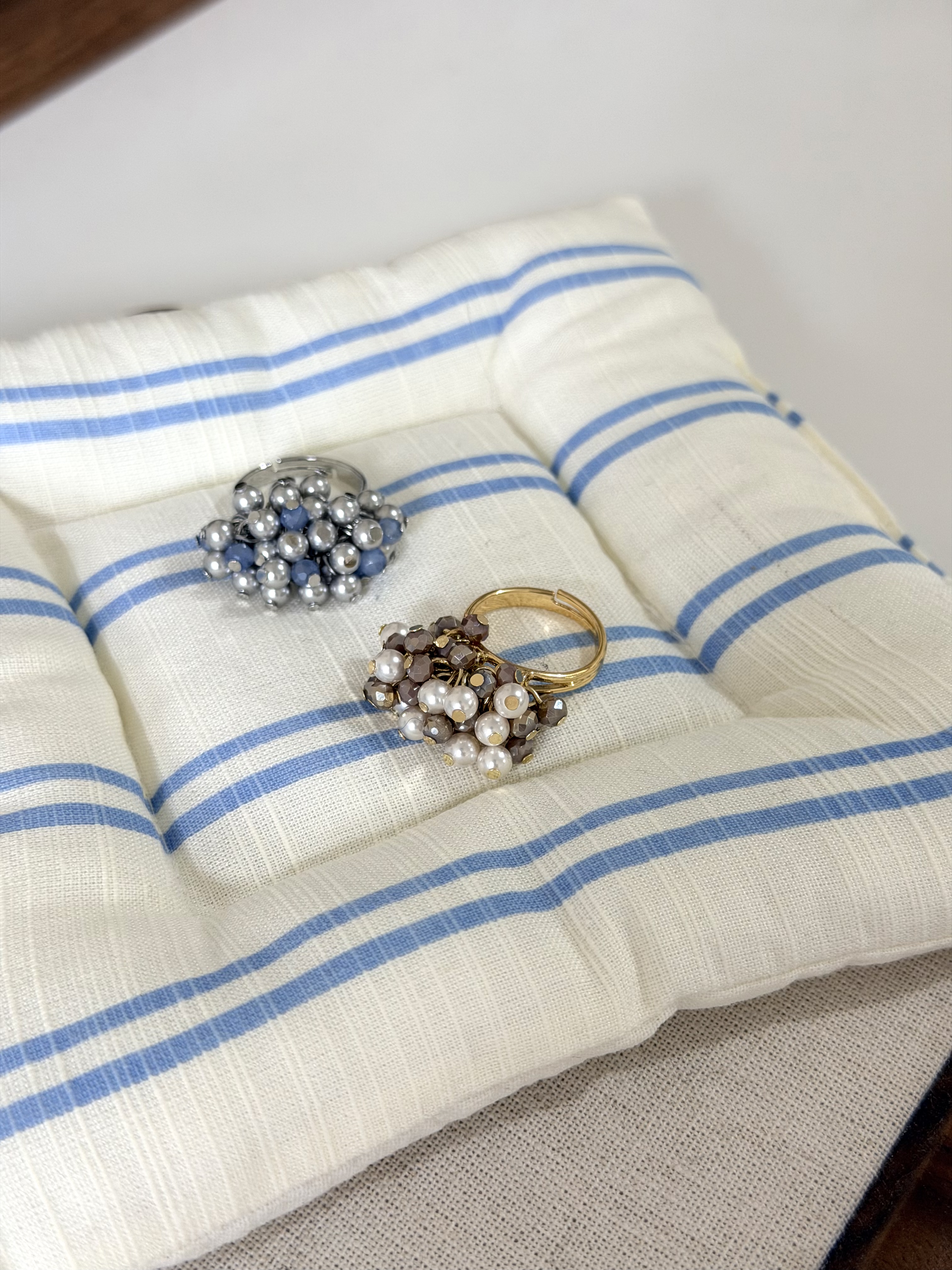 白珍珠小花球戒指/玫瑰粉x金色