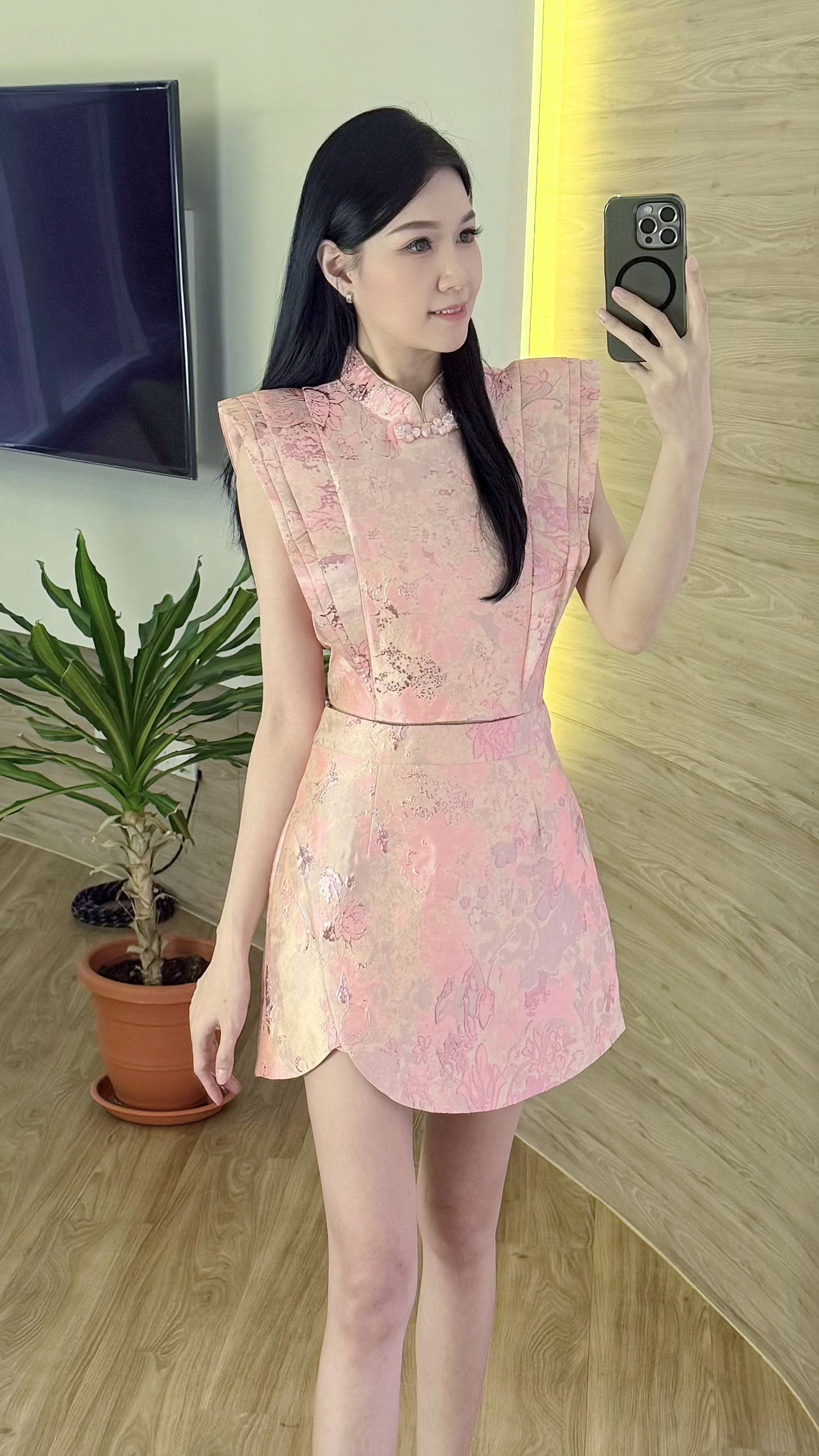 Reagan Oriental Set Wear (Woman)