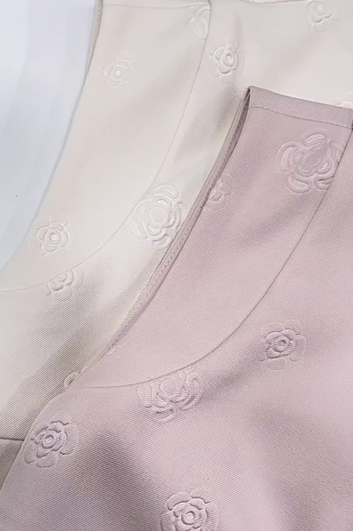 RB1003 Floral Emboss Top