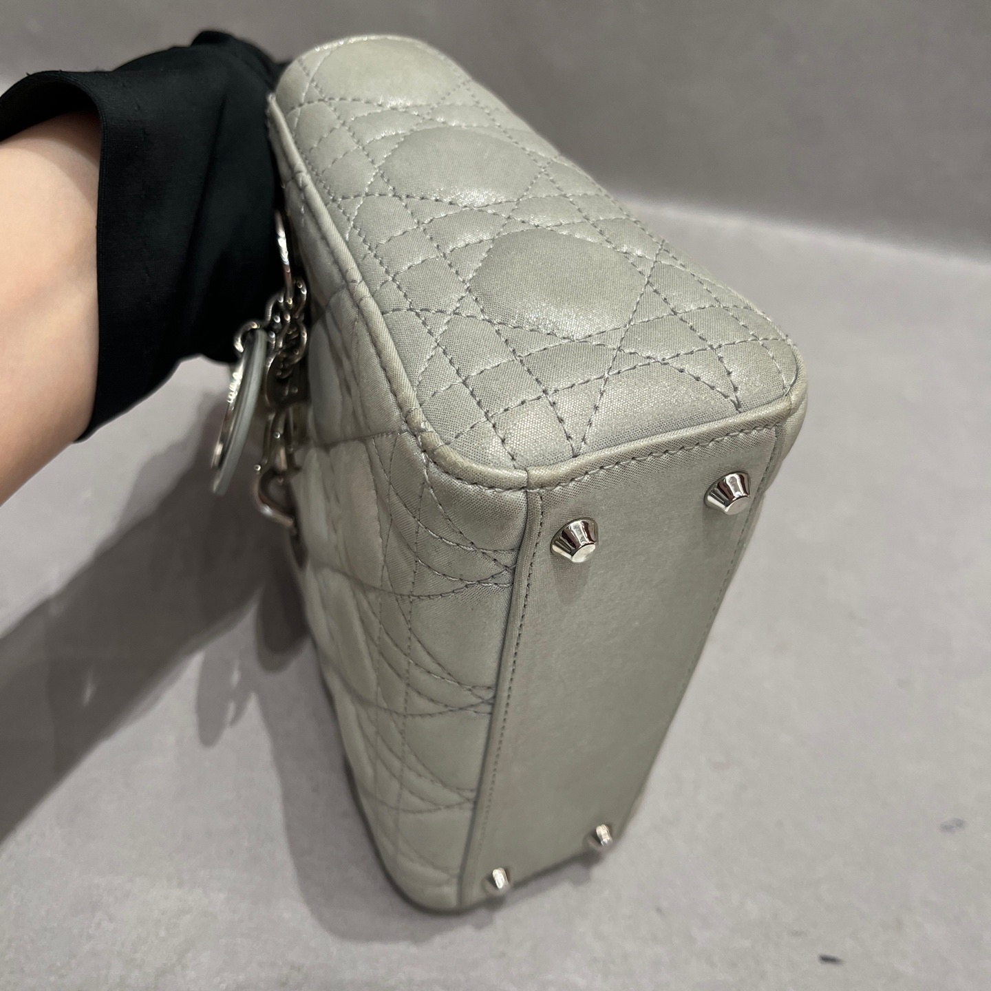 【預訂貨品】Lady dior三格珠光灰銀扣戴妃包