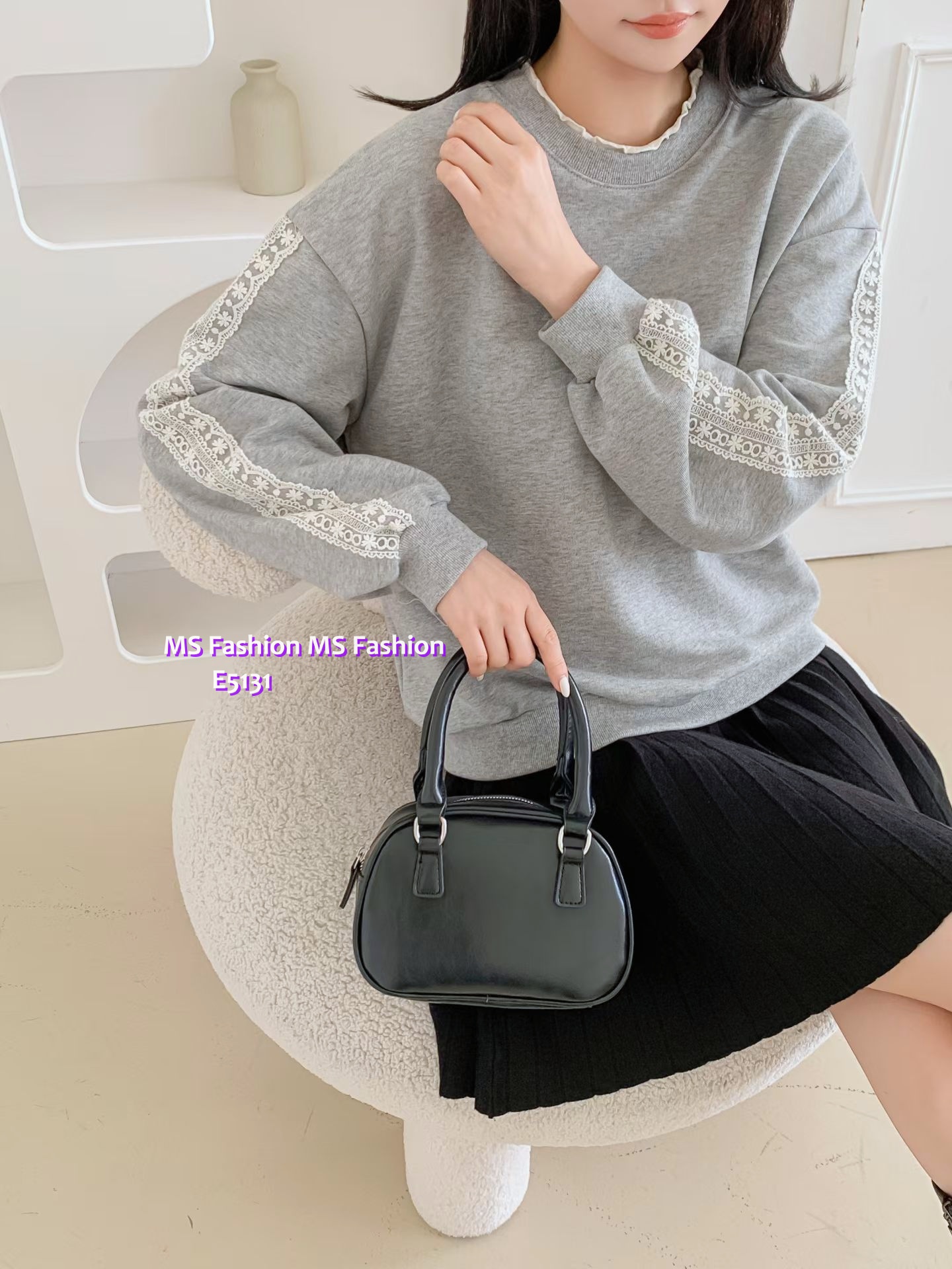 E5131 波浪領lace袖top