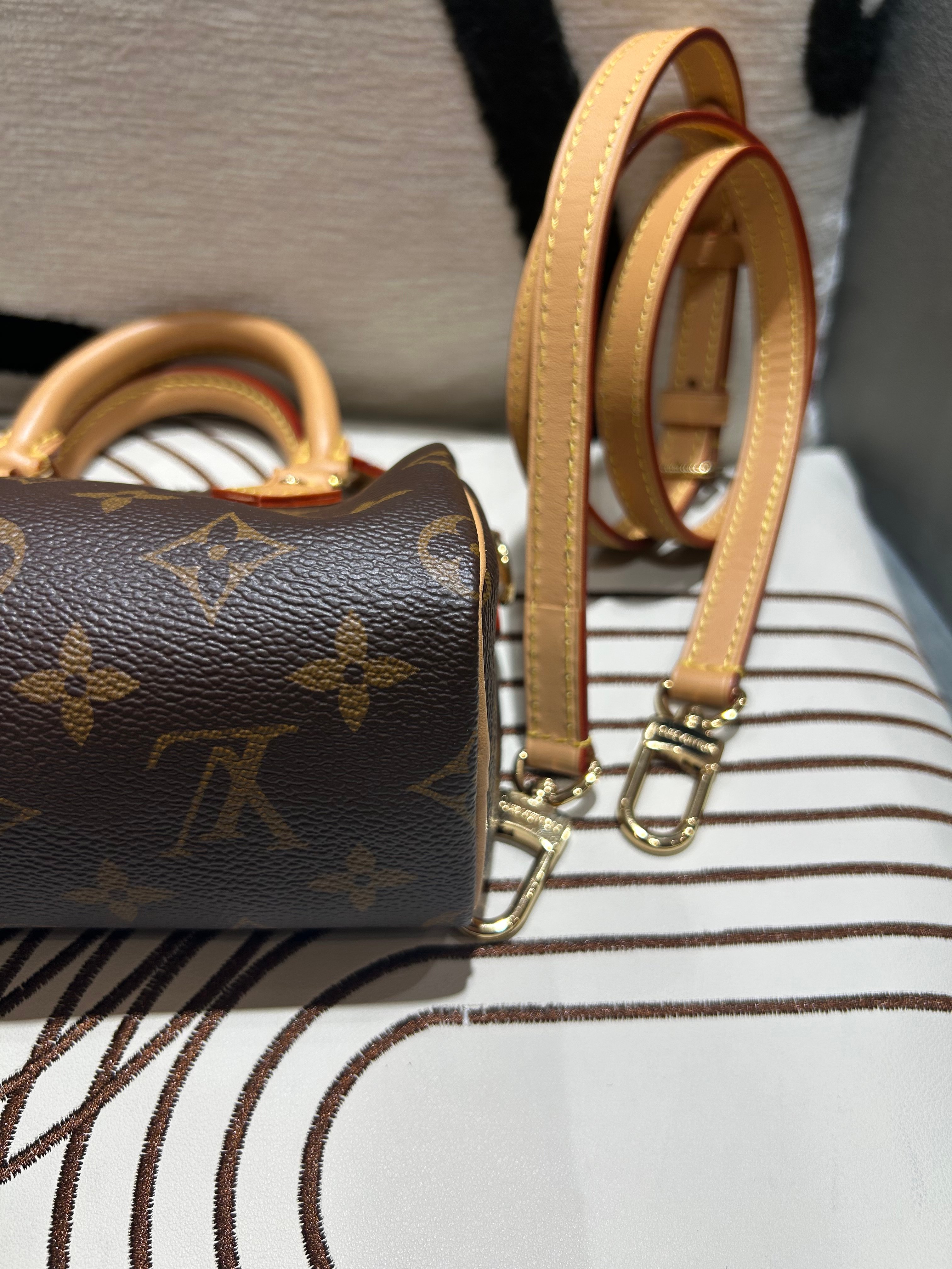 LV Nano Speedy monogram Crossbody Bag 100%Authentic, 98%New ✅Strap ✅Dust bag