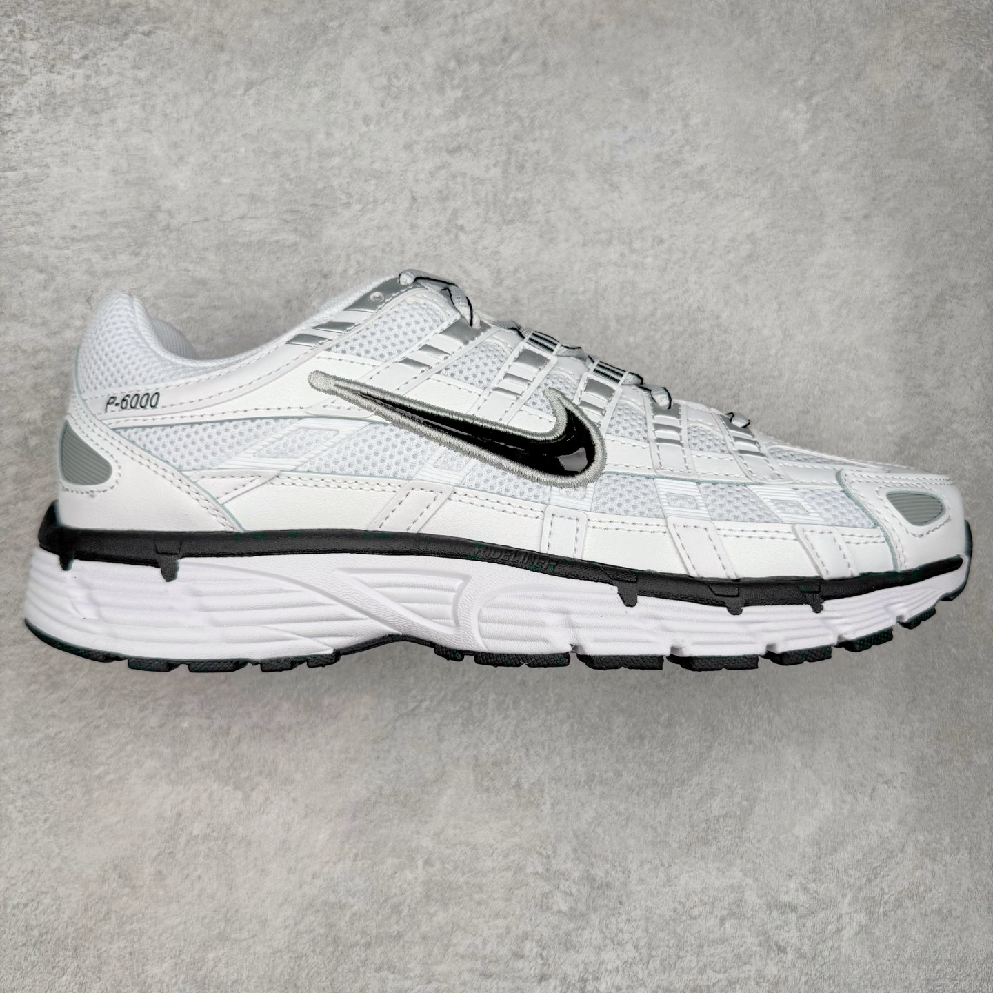 Nike P-6000 CD6404-107 