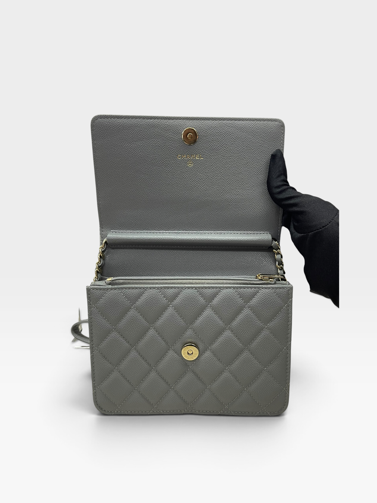 Pre-Owned CHANEL WOC / Product Code: 090303