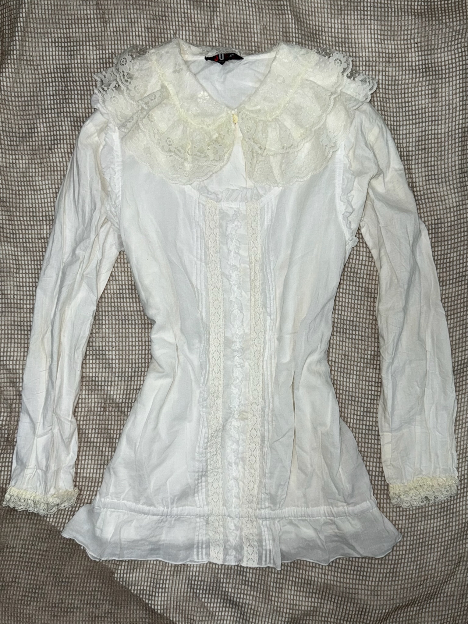 Victorian Style Lace Long-Sleeved Top Twin Set