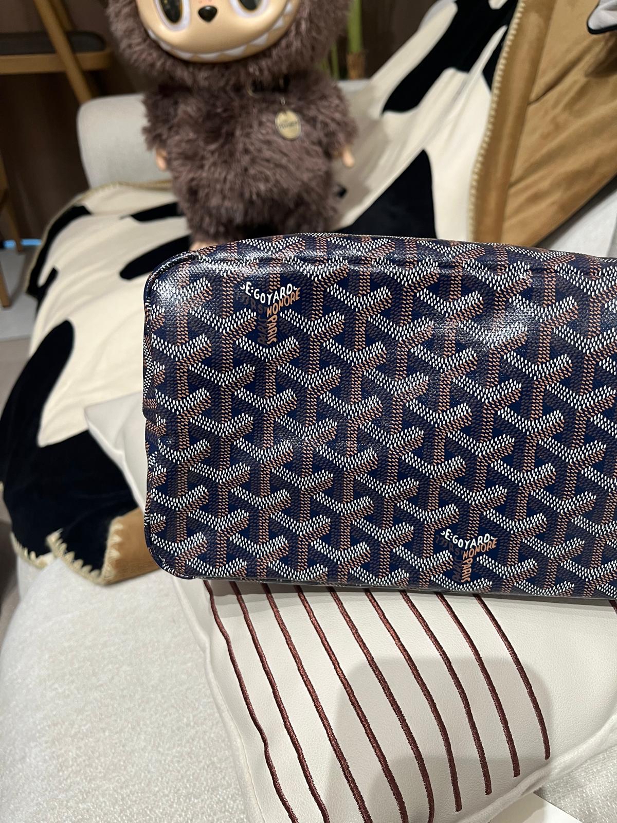 Goyard boheme hobo  Navy 100%Authentic, 95%new ✅收據✅pouch ✅dust bag