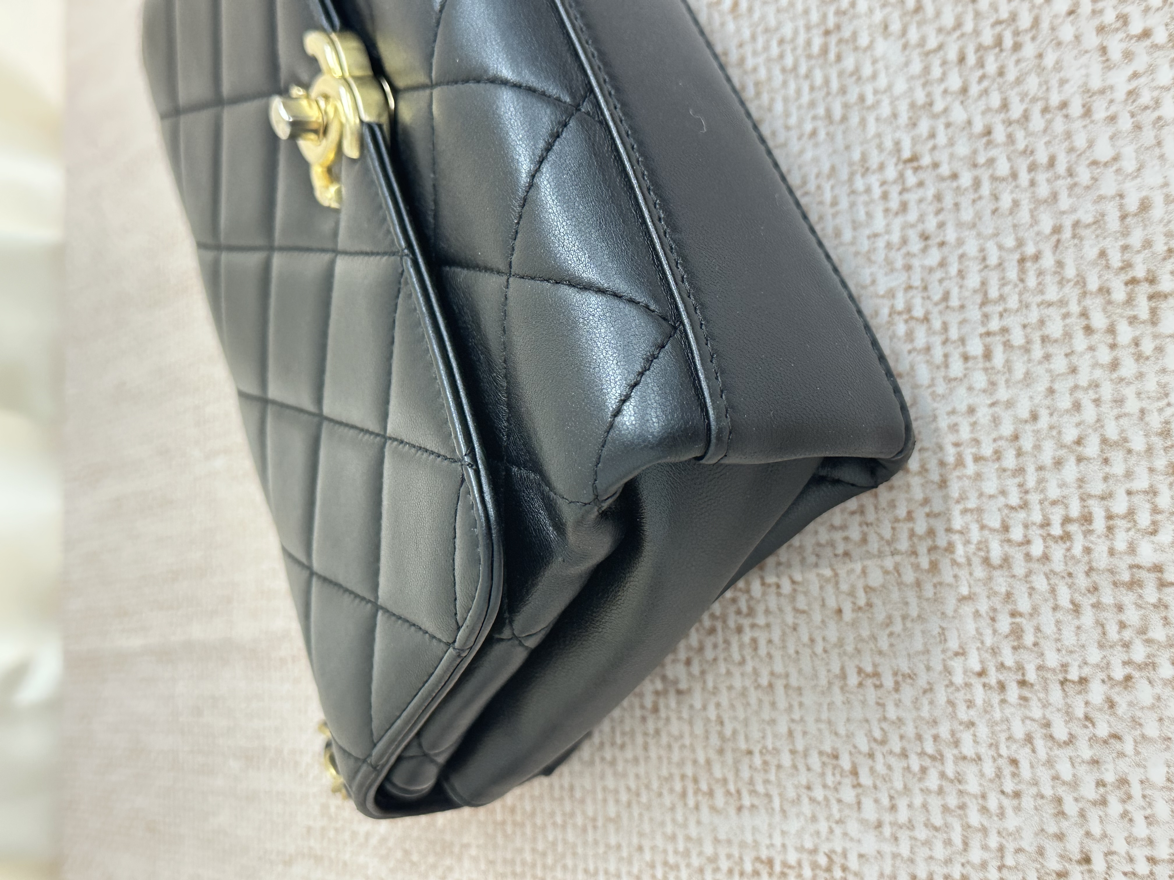 Pre-owned Chanel Crystal Logo Letters Chain Handle Flap Bag/ Product Code: 26041613