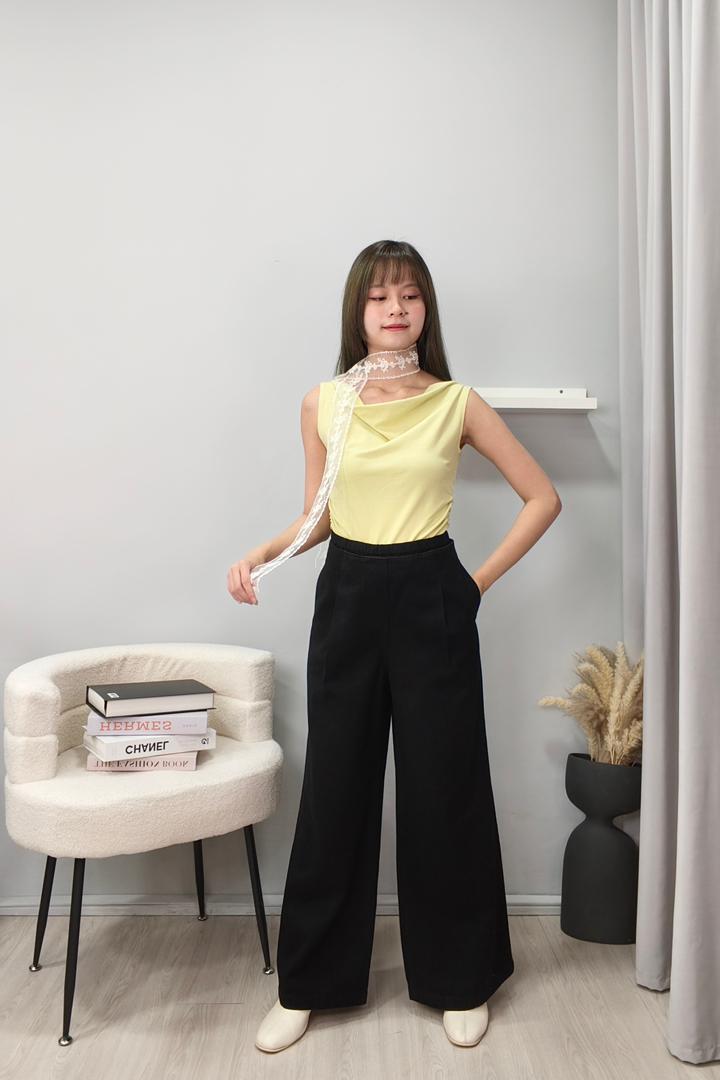 2821 Effortless Chic Top