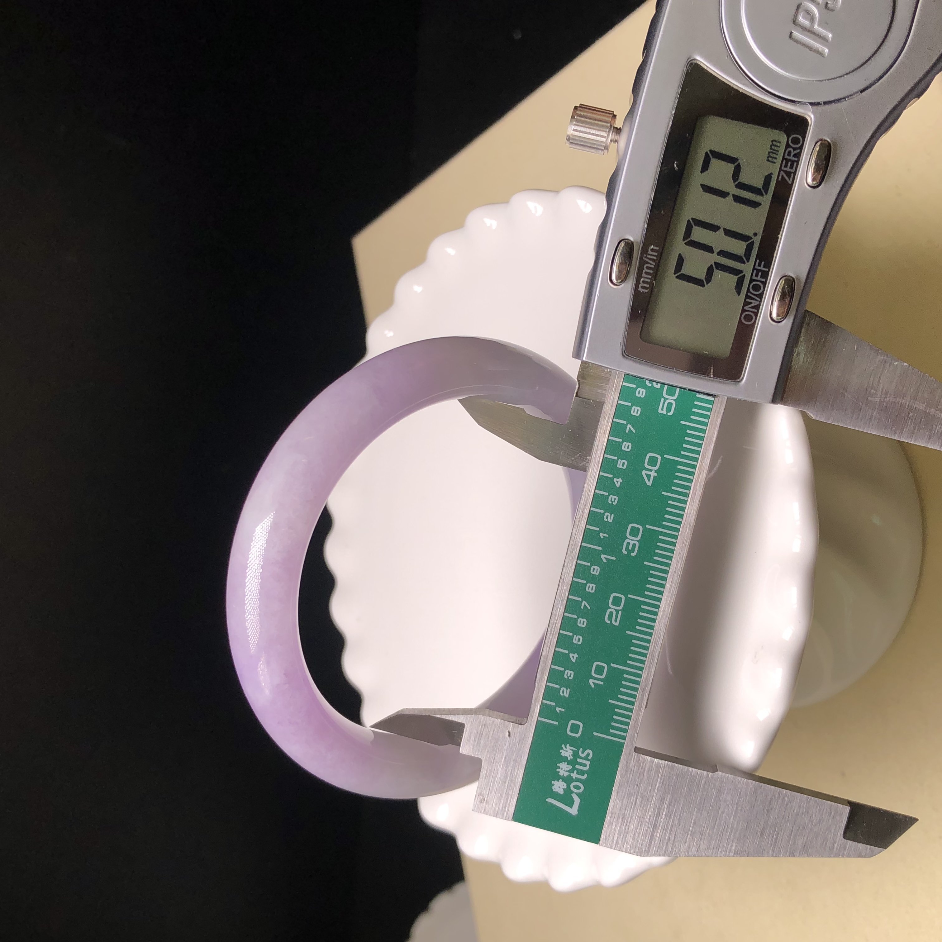 C06736 木那紫羅蘭飄花福鐲50.1mm
