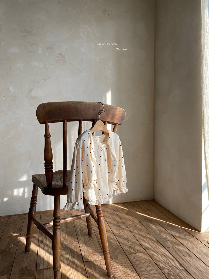 🇰🇷Anne shirley sleeveless 