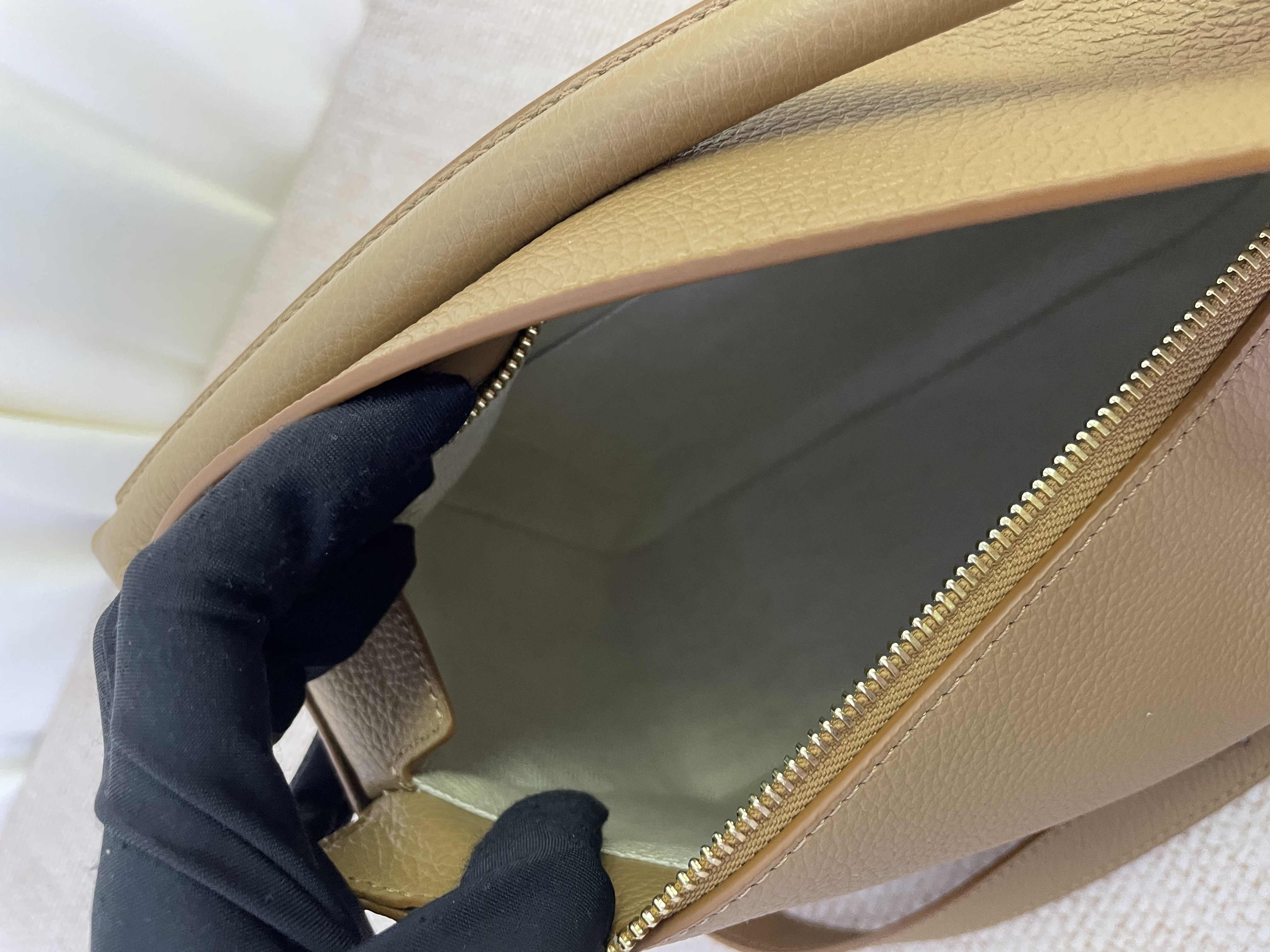 Pre-owned Loewe puzzle edge small (Toffee) / Product Code: 26031006