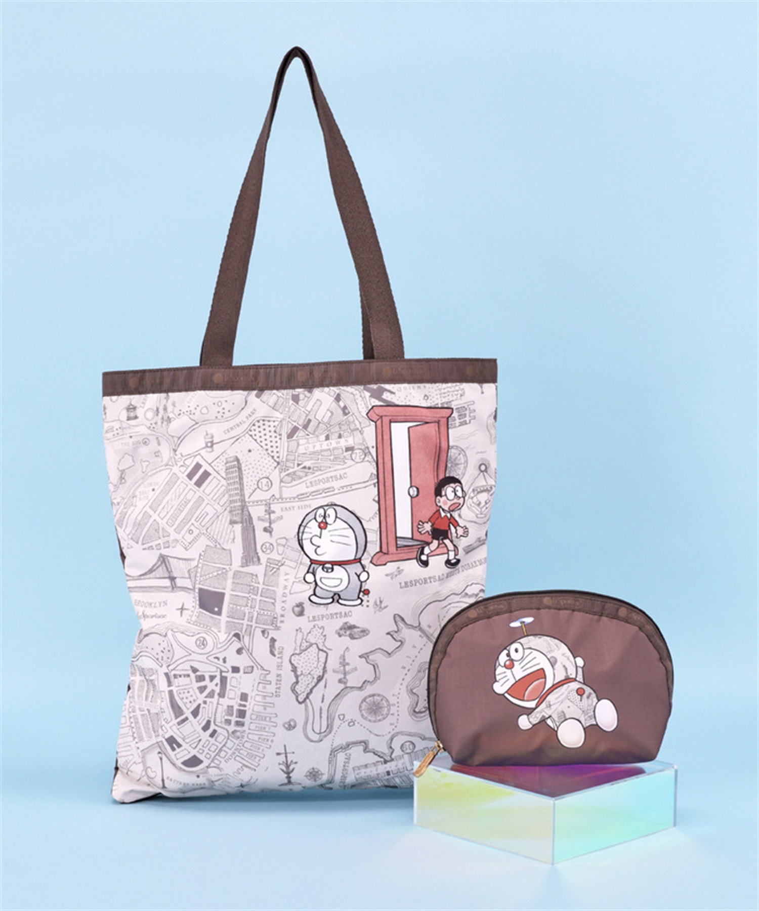 [訂購] [日本直送] 💙 LeSportsac「DORAEMON LARGE EMERALD TOTE」 📏 尺寸/內容：高約39cm｜闊約35cm {TF260813}