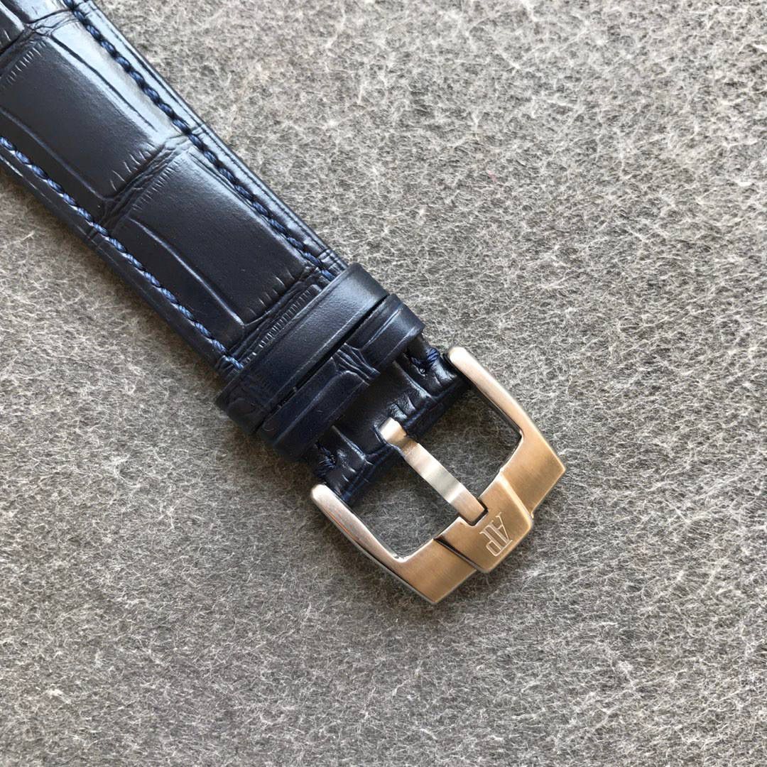 爱彼 CODE 11.59 系列蓝盘腕表