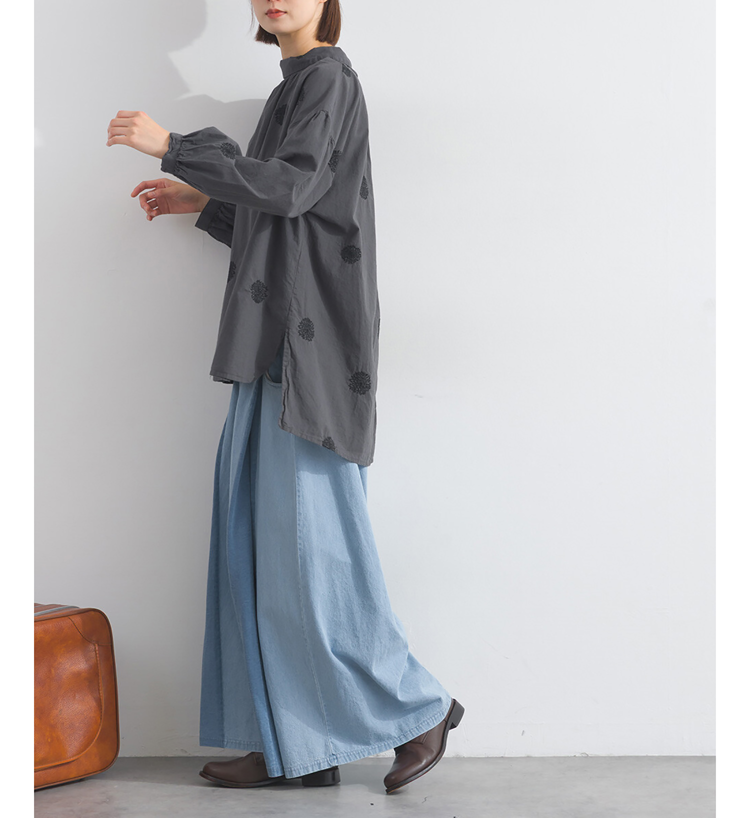 LP - 蒲公英褶皺棉襯衫 (碳灰色)