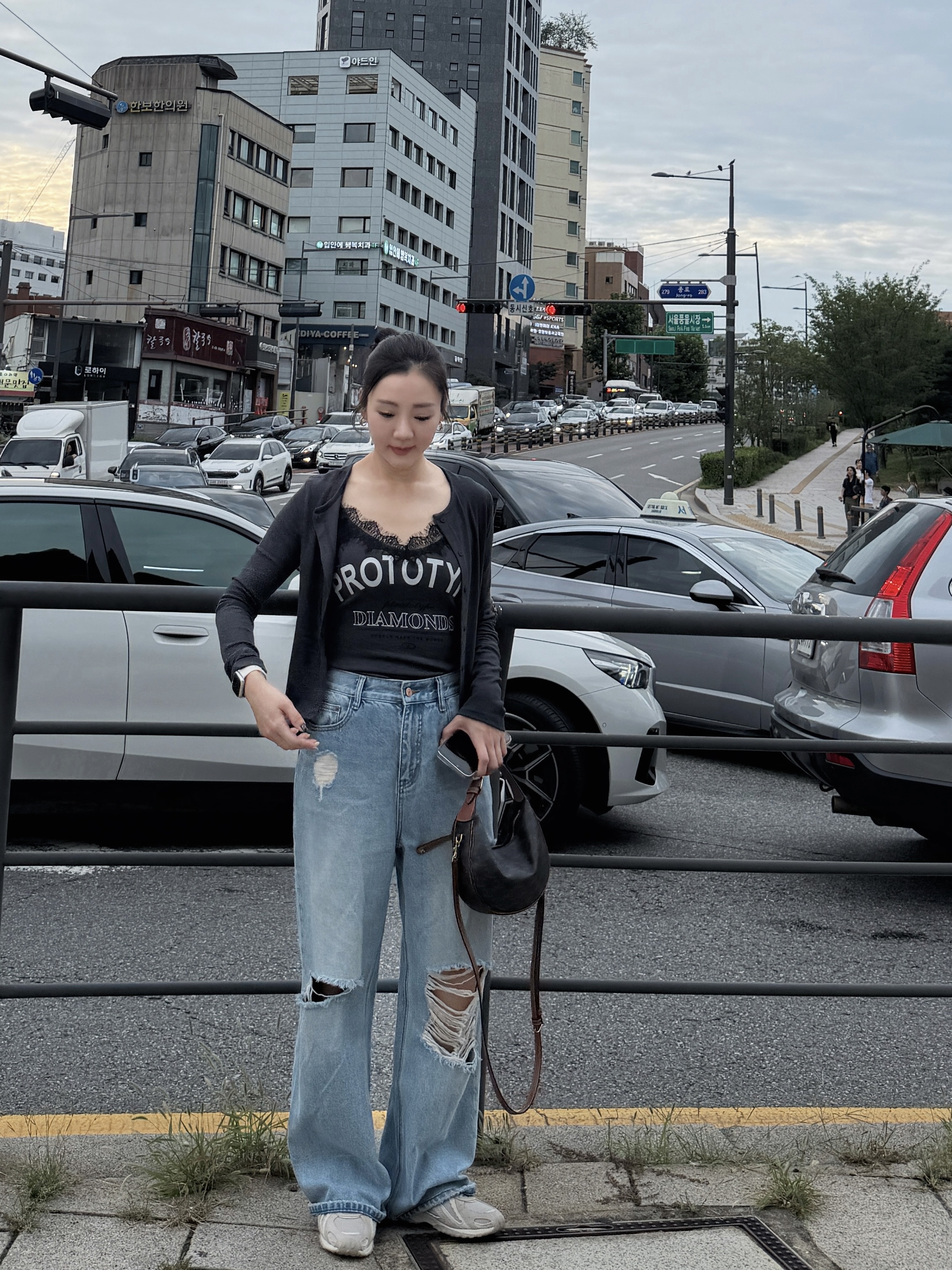 Lace英文字上衣套裝