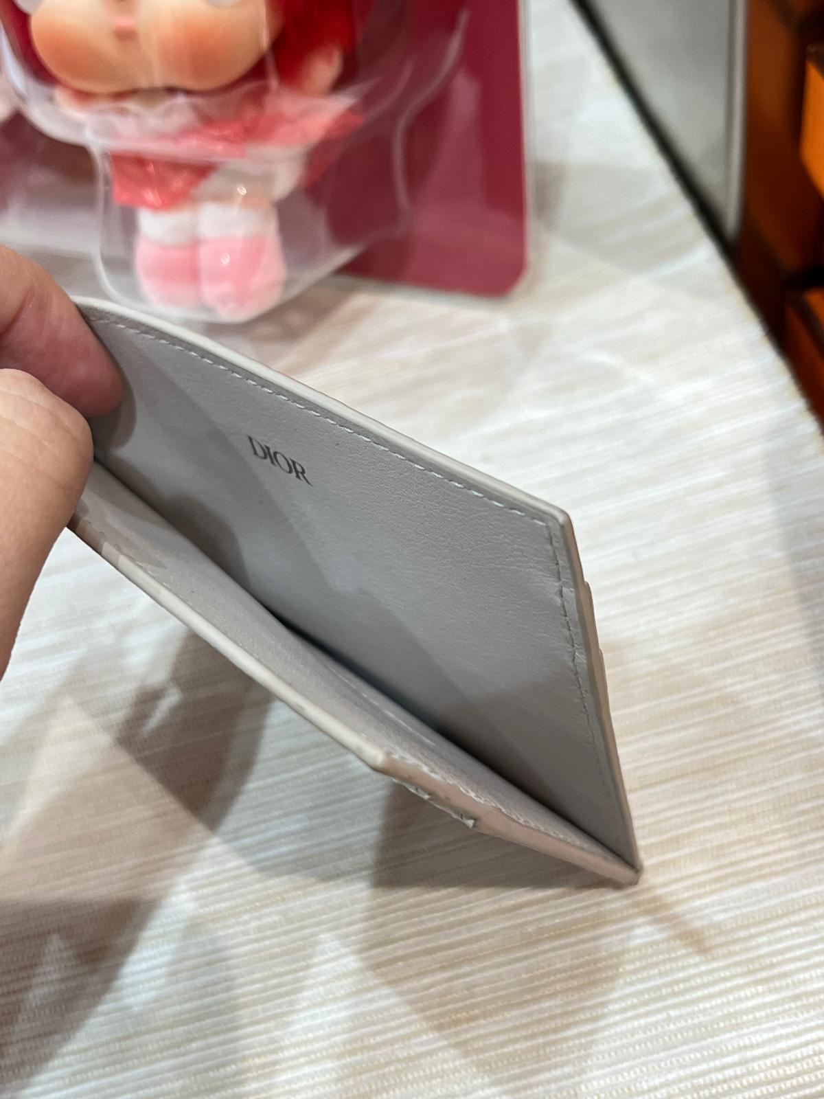 Dior card holder grey 100%Authentic ,98%new✅dust bag ✨✨專門店售價$3800 ✨✨  