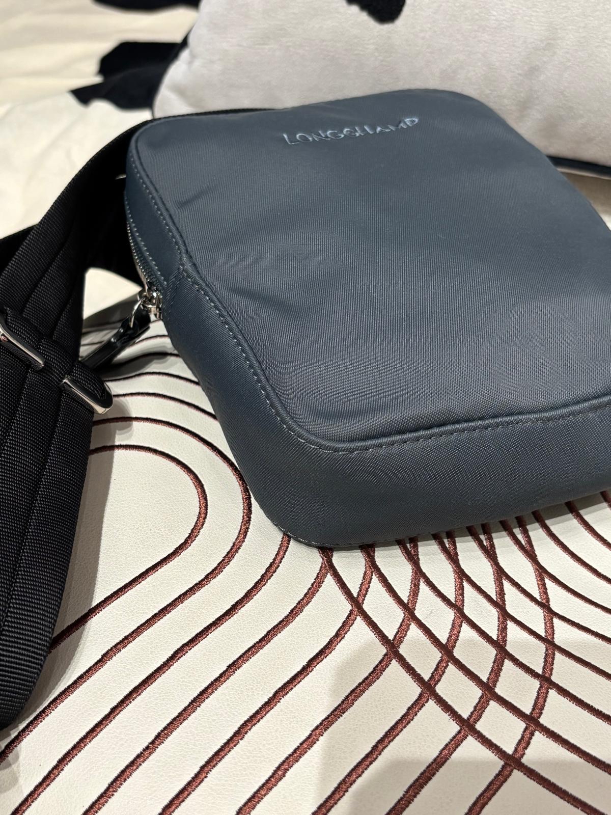Longchamp Nylon Crossbody Bag 100%Authentic, 99%New