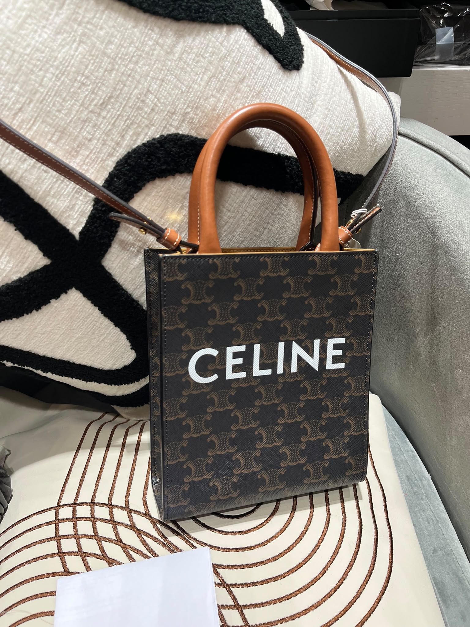 未使用品 Celine mini vertical cabas tote bag   100%Authentic,unused 未使用品 ✅dust bag 