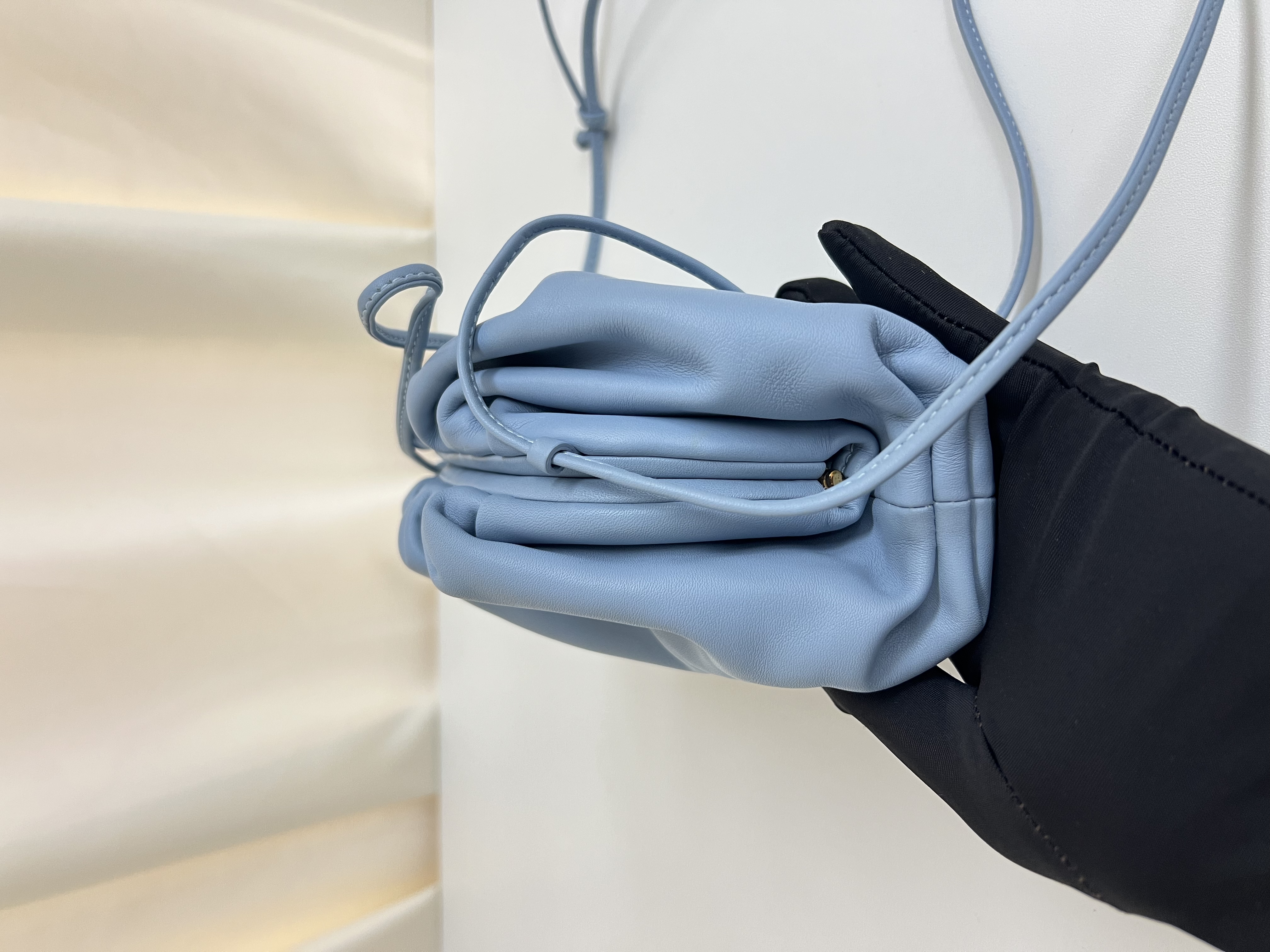 Pre-owned Bottega Veneta Mini Pouch / Product Code: 26012805