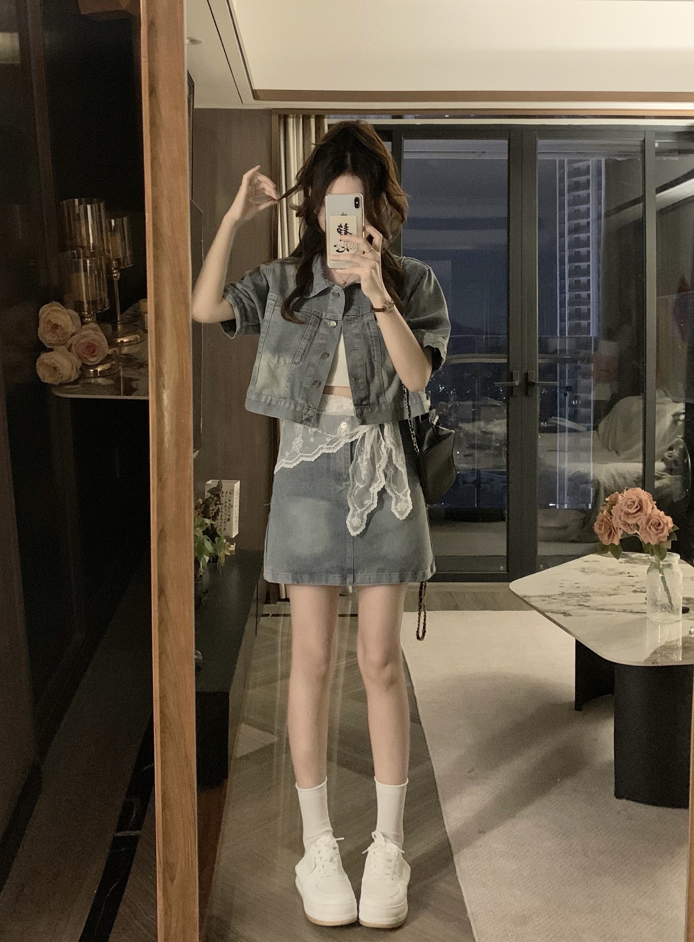 B95(9879) 港风时尚JEANS后开角外套上衣与付蕾丝丝巾短裙三件套套装 