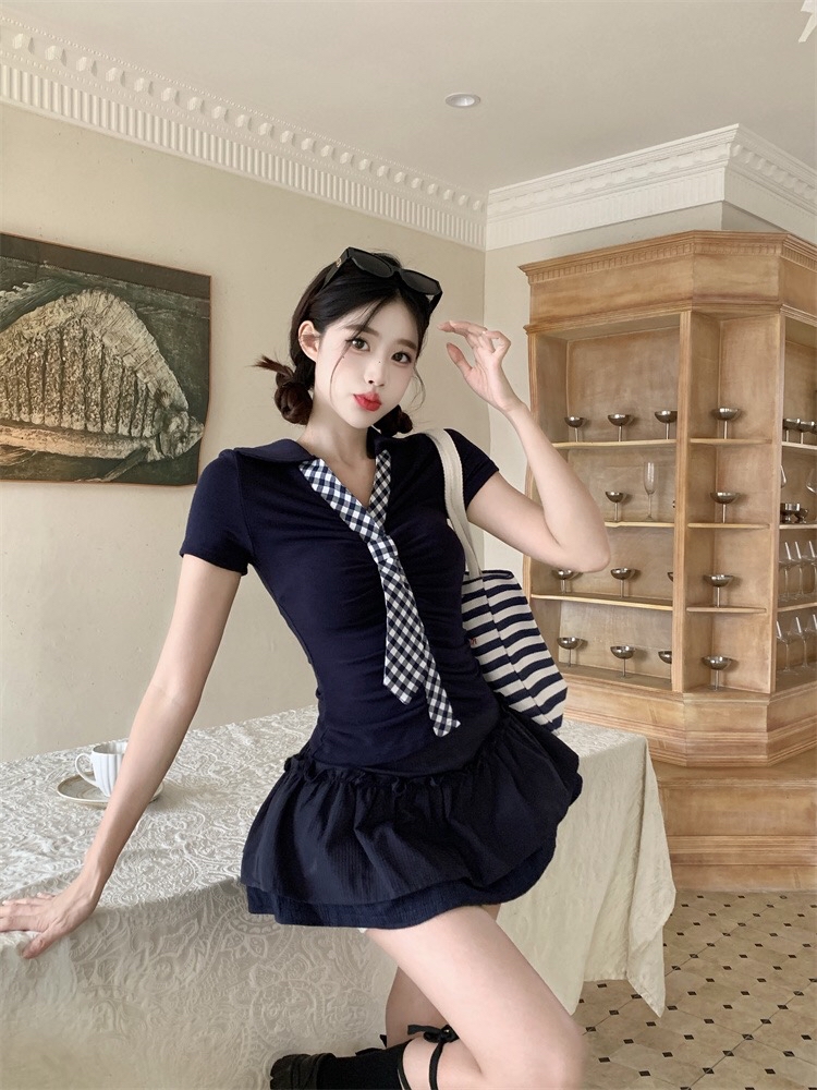 B184(18868) 韩系气质格纹领带边褶皱腰上衣与双层荷叶短裙蓝套装