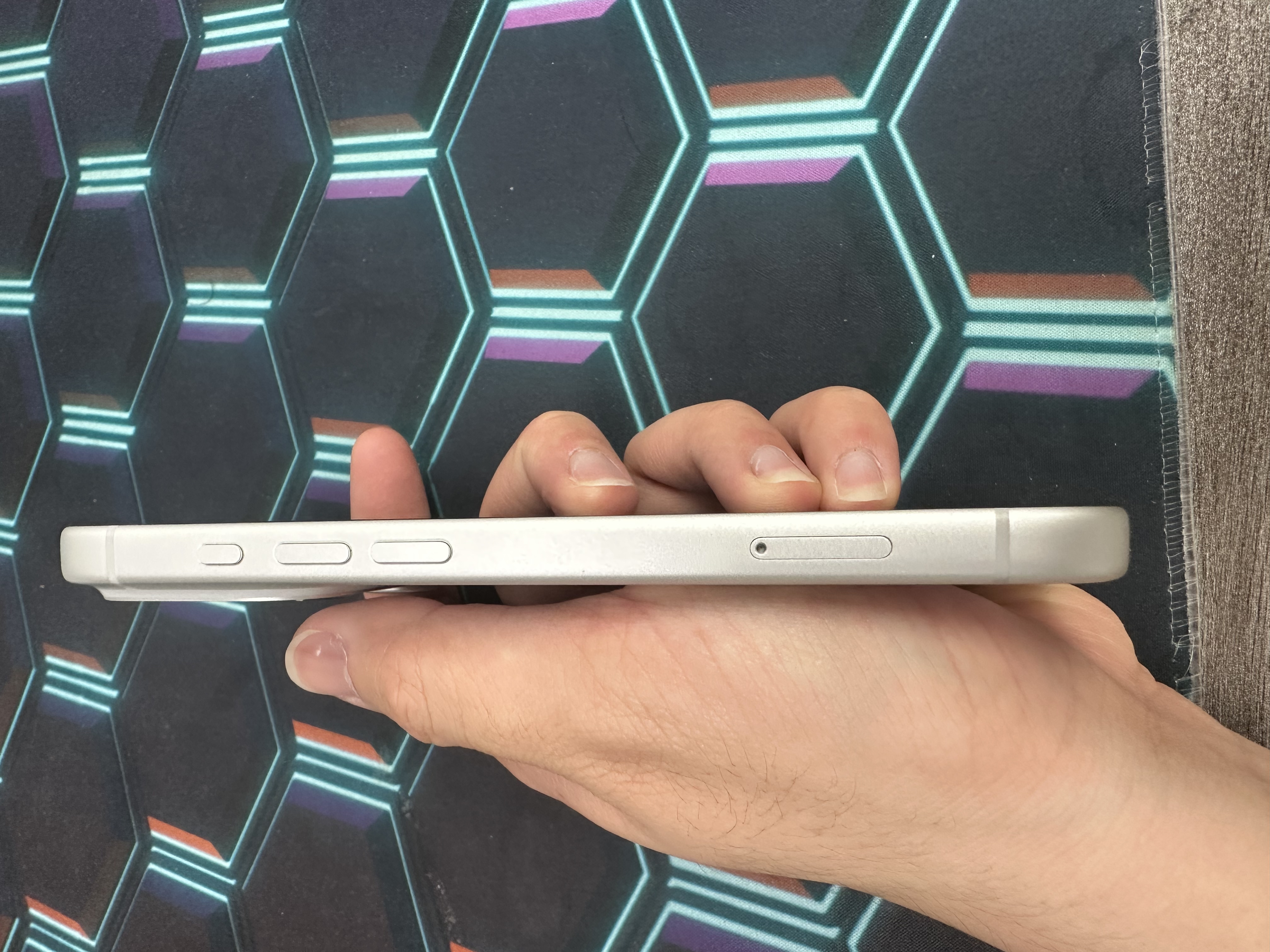 *8057 17 Pro 完美機 512GB 電93 銀色 sliver