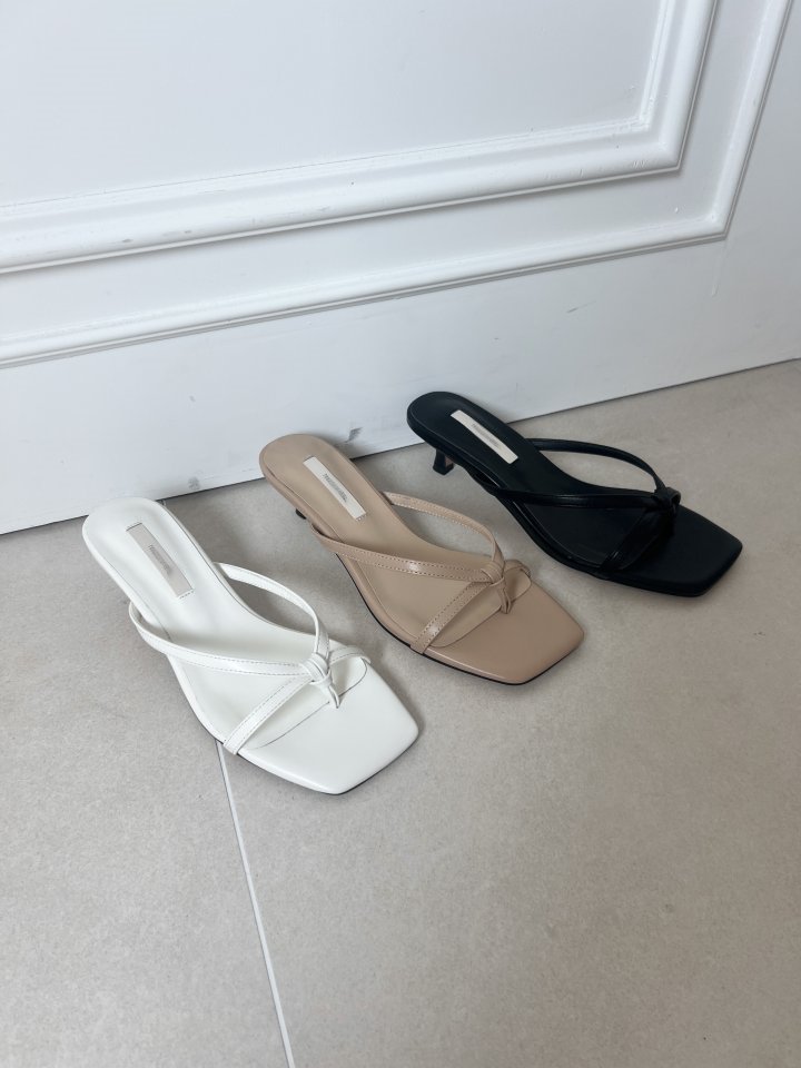 Leanna Kitten Heels (3 colors)