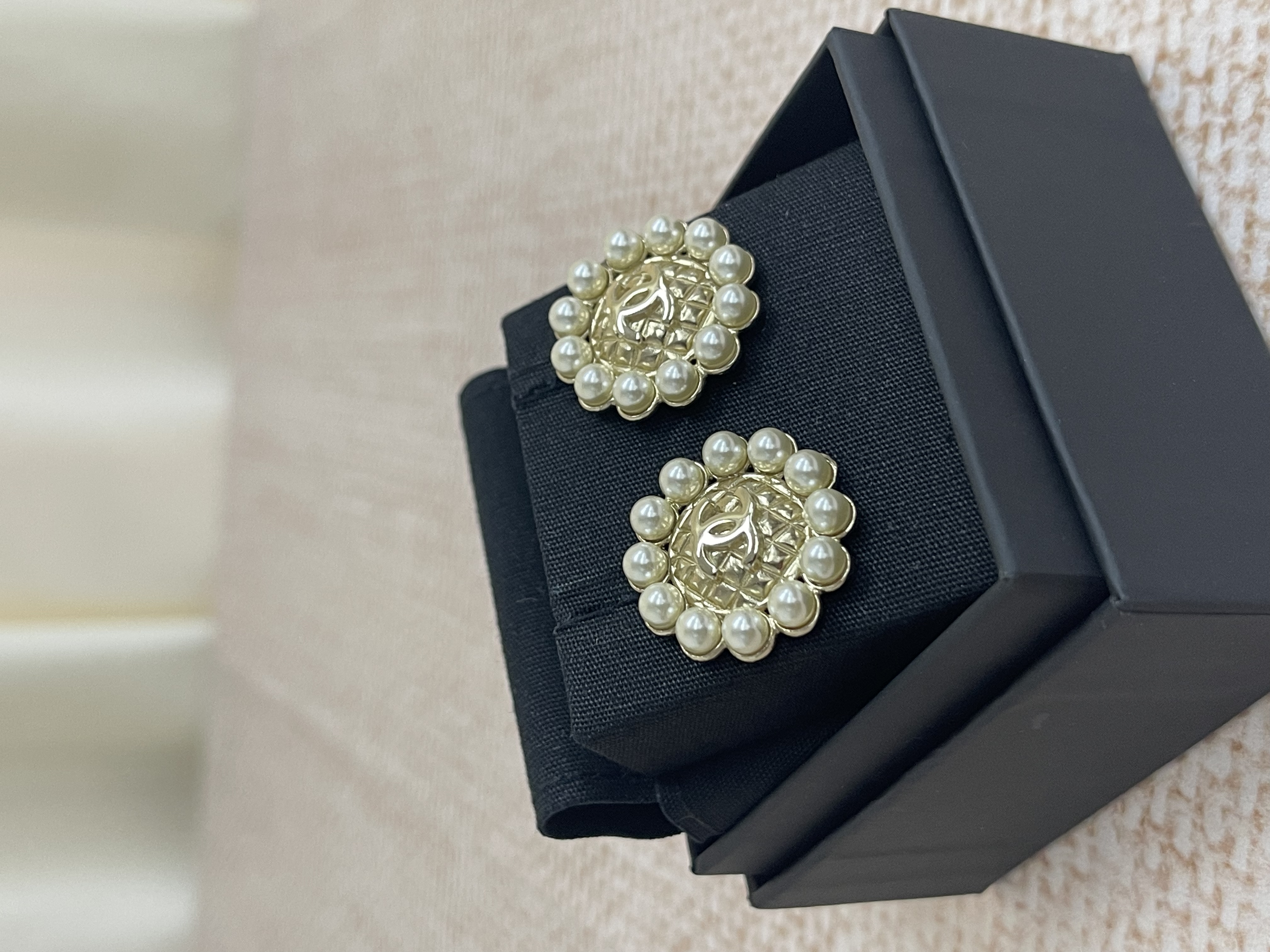 Pre-owned Chanel earrings / Product Code: 26022809