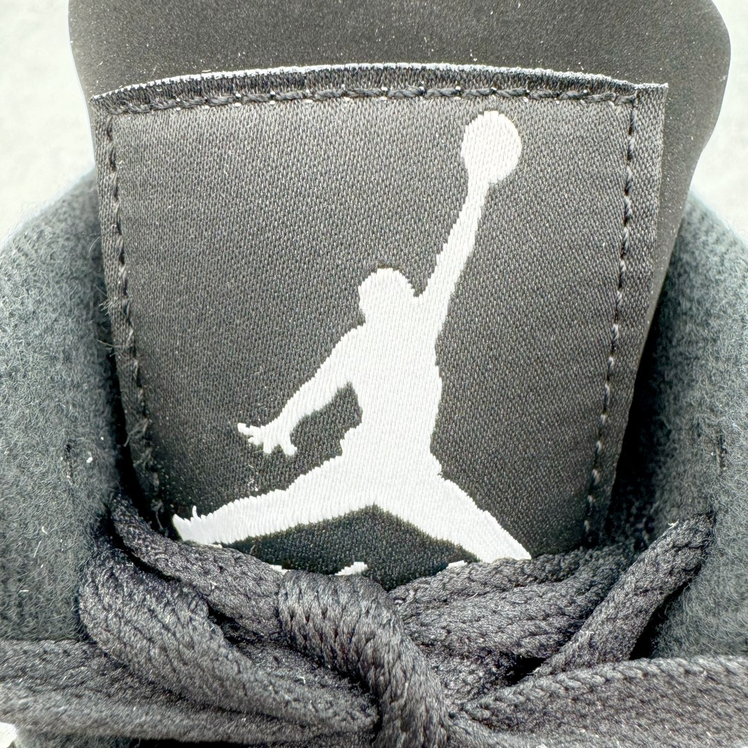 Air Jordan 4 Retro "White Thunder" FQ8138-001