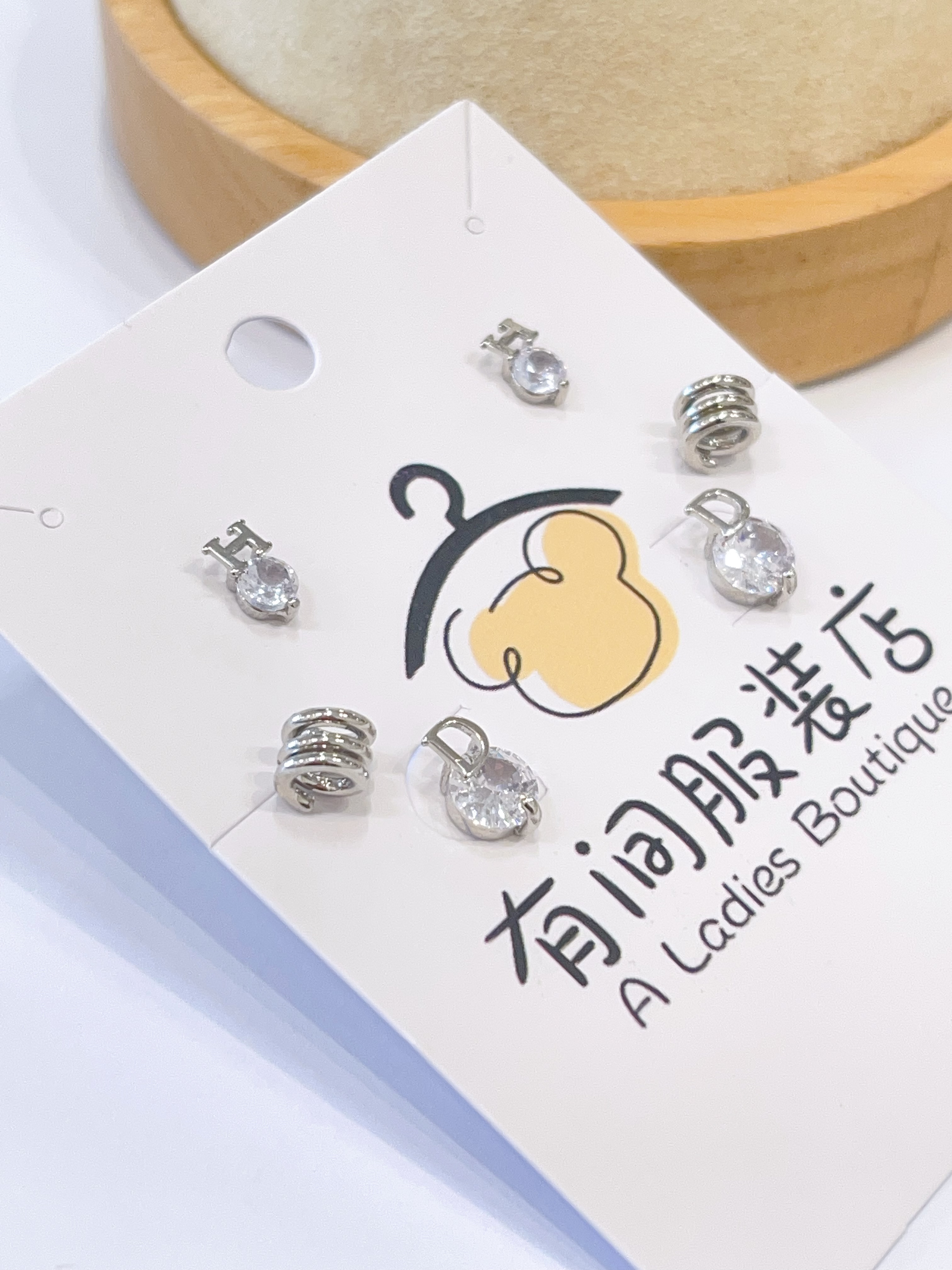 简约英文字母锆石耳环套装