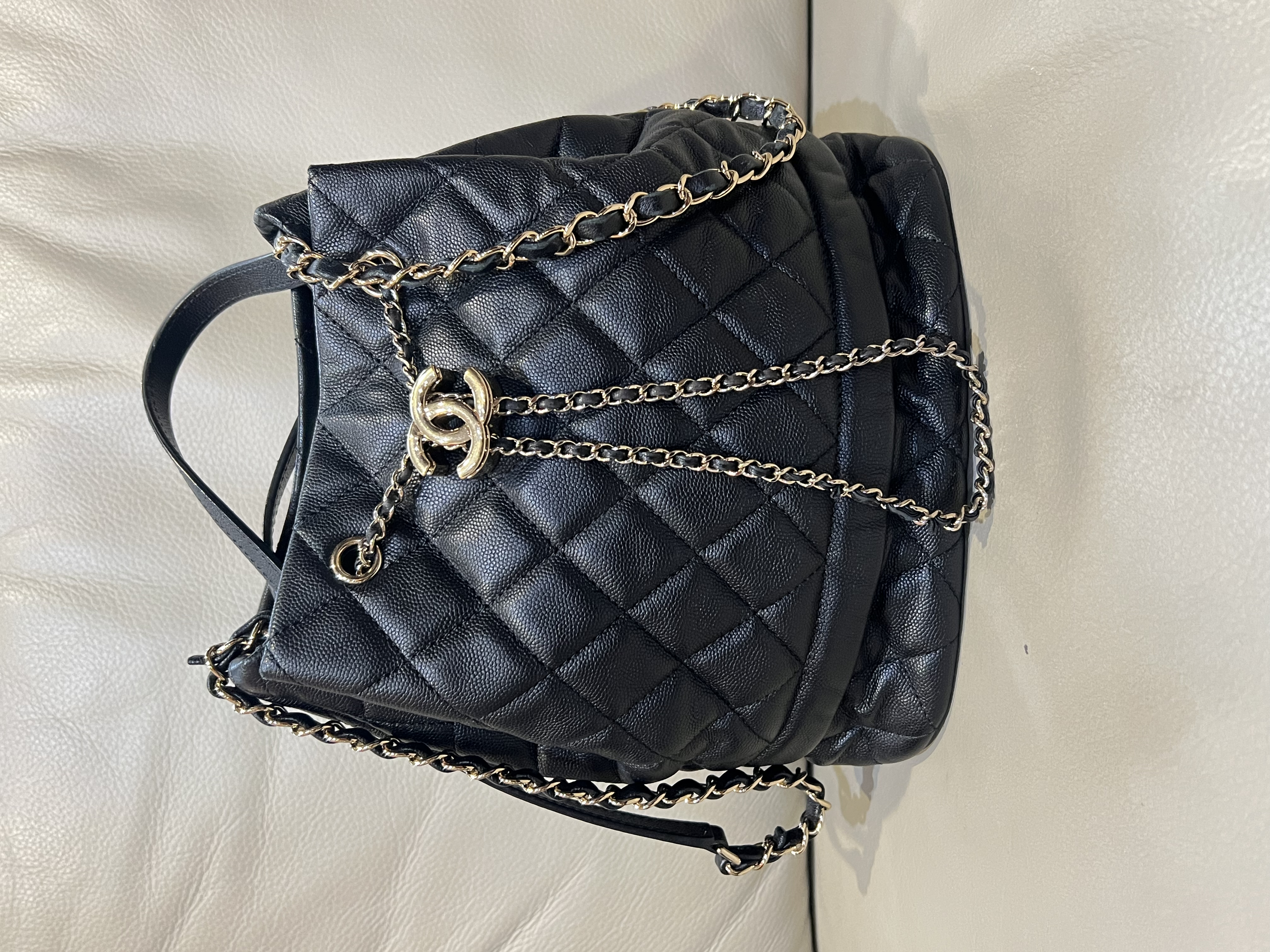 Pre-Owned Chanel Drawstring bag / Product Code: 26040522