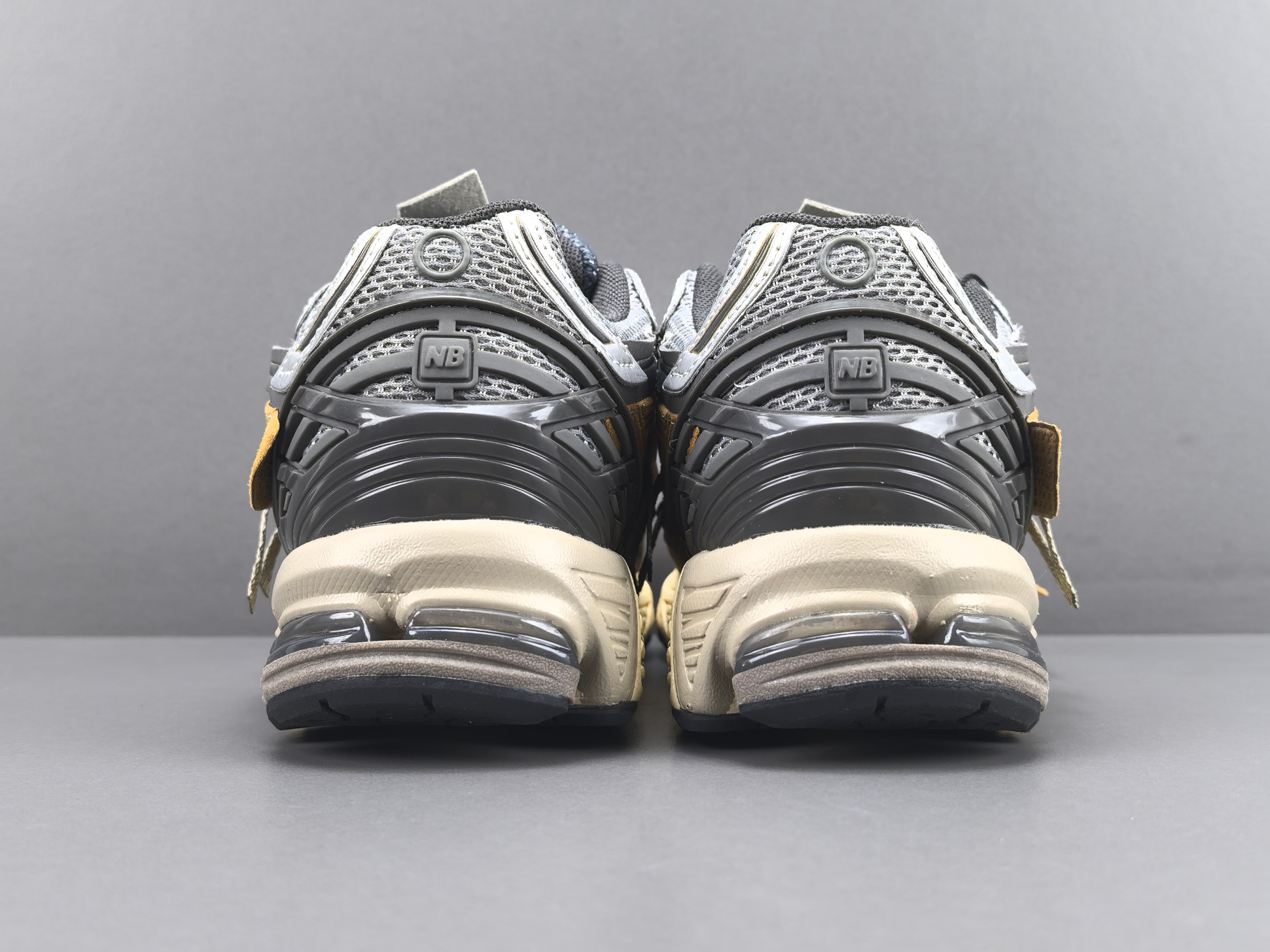 New Balance 1906A U1906AA