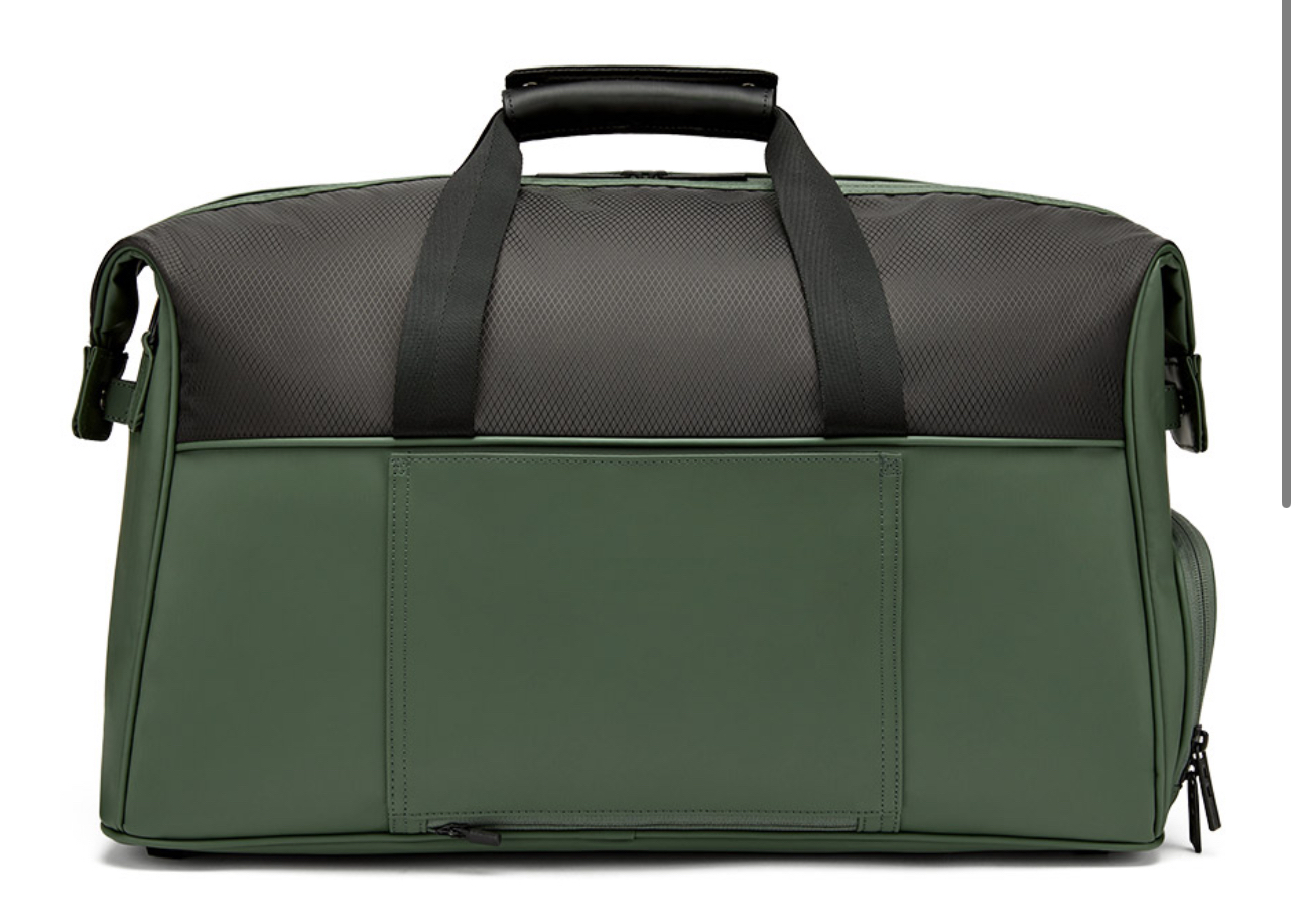 TITLEIST 優雅型高爾夫球衣物包 - 黑/柏樹綠