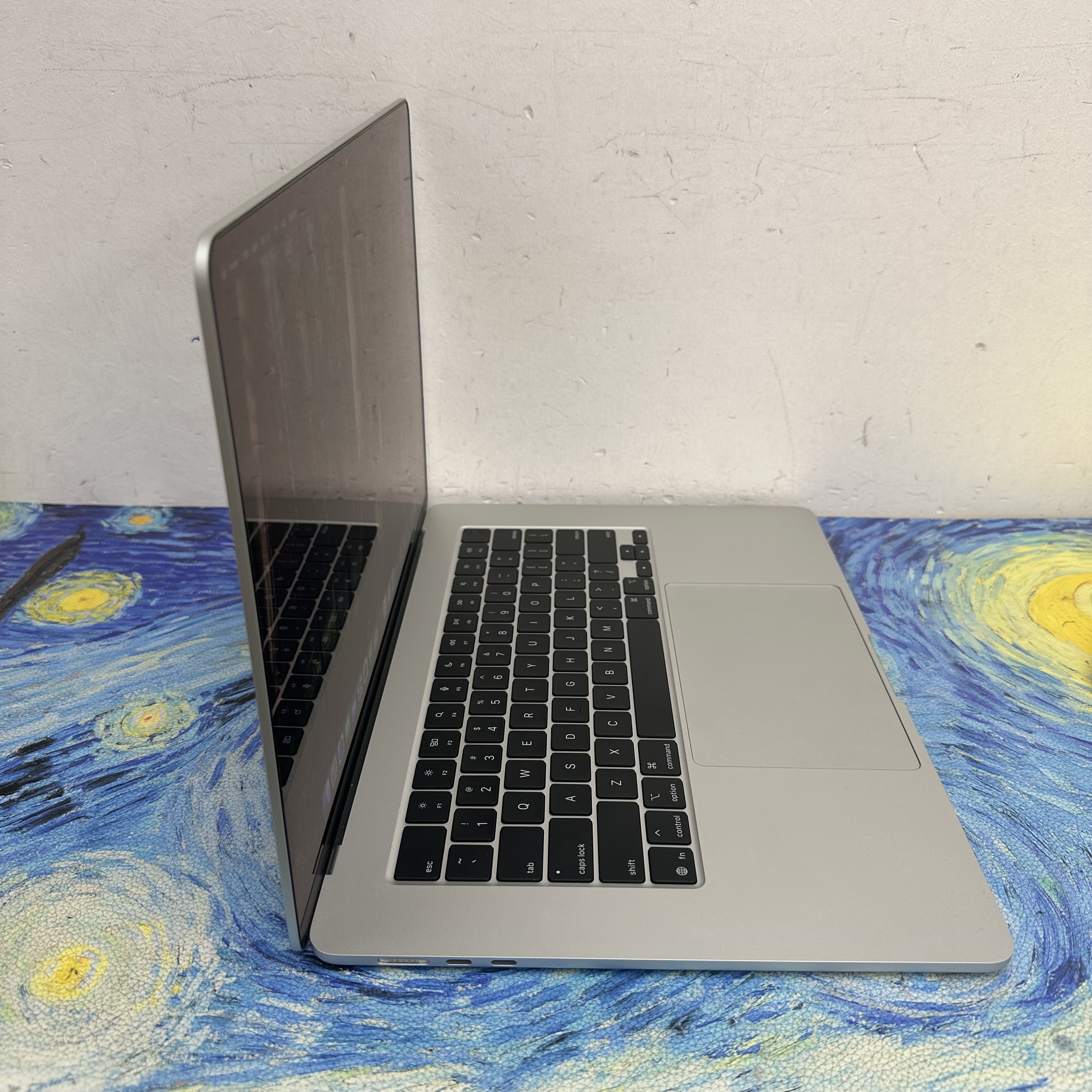 APPLE  MacBook Air M4 2025 M4 CPU/ 24GB Ram/512GB SSD/10核心GPU/Liquid Retina Mon/15吋/銀色/Gaming Laptop / Notebook / 超強續航能力/文書機 / 畫圖 / 剪片 / Movie / Netflix 