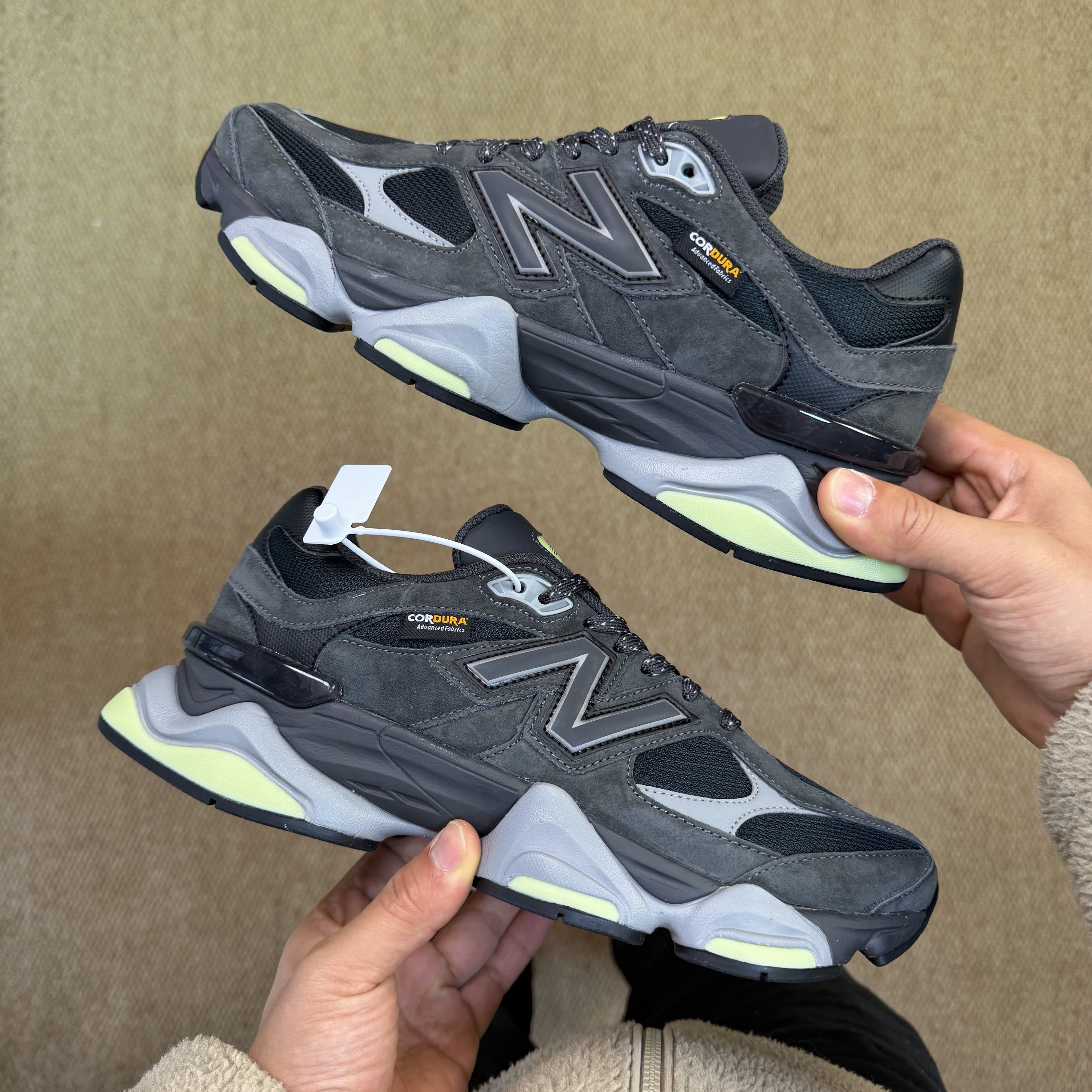 New Balance 9060 U90602P8