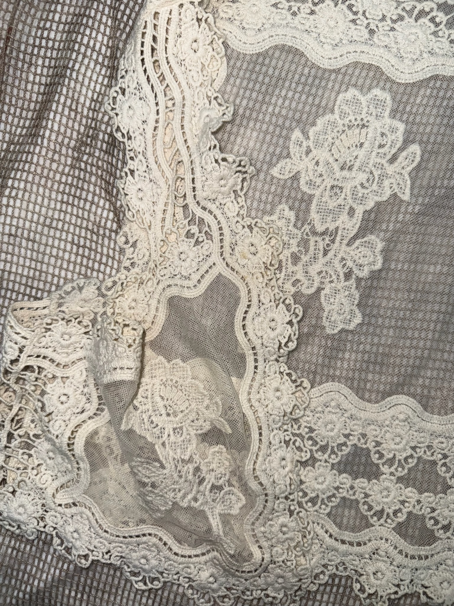 Vintage Sheer Floral Lace Gilet