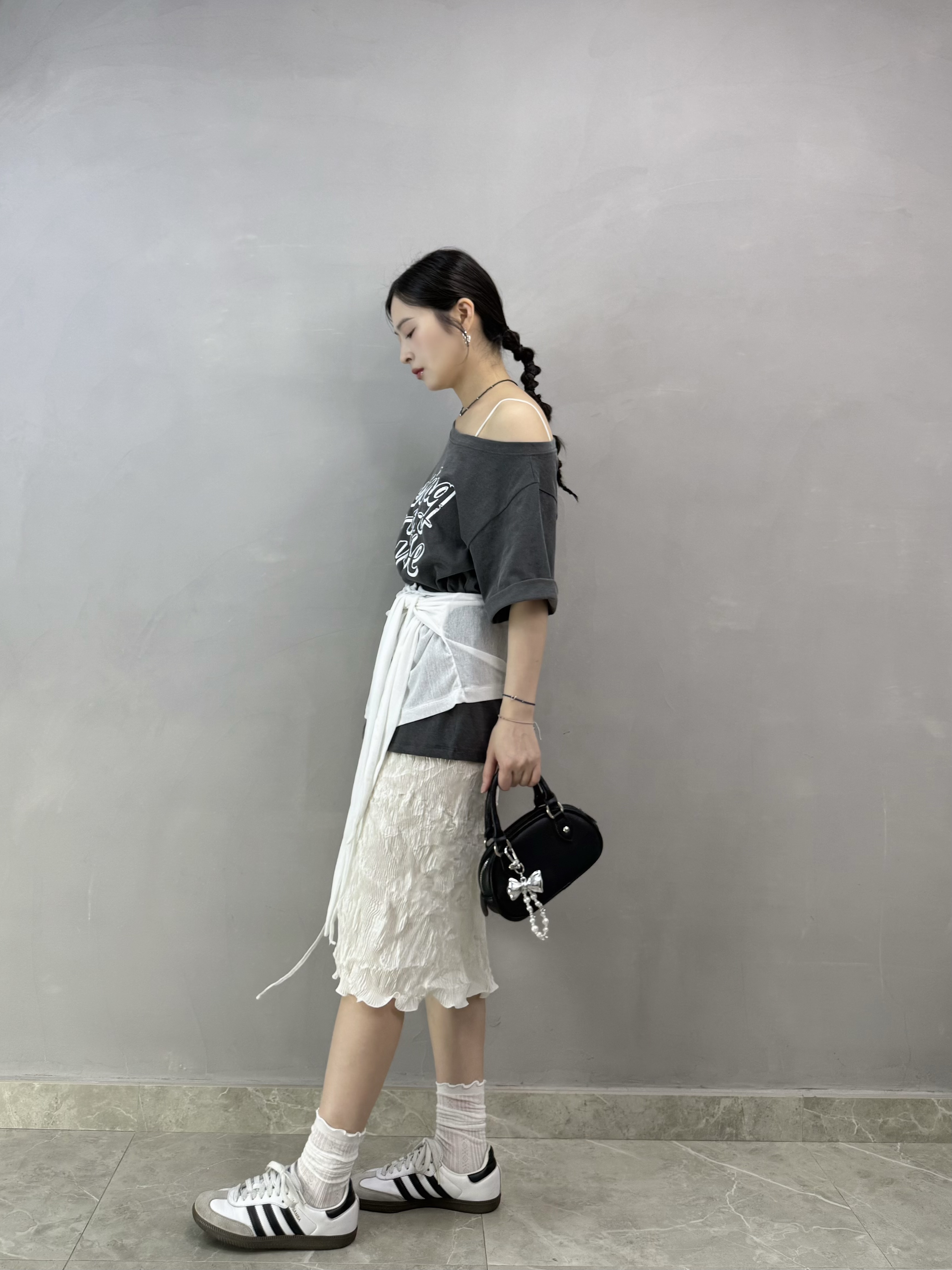 R60 露膊字母Tee